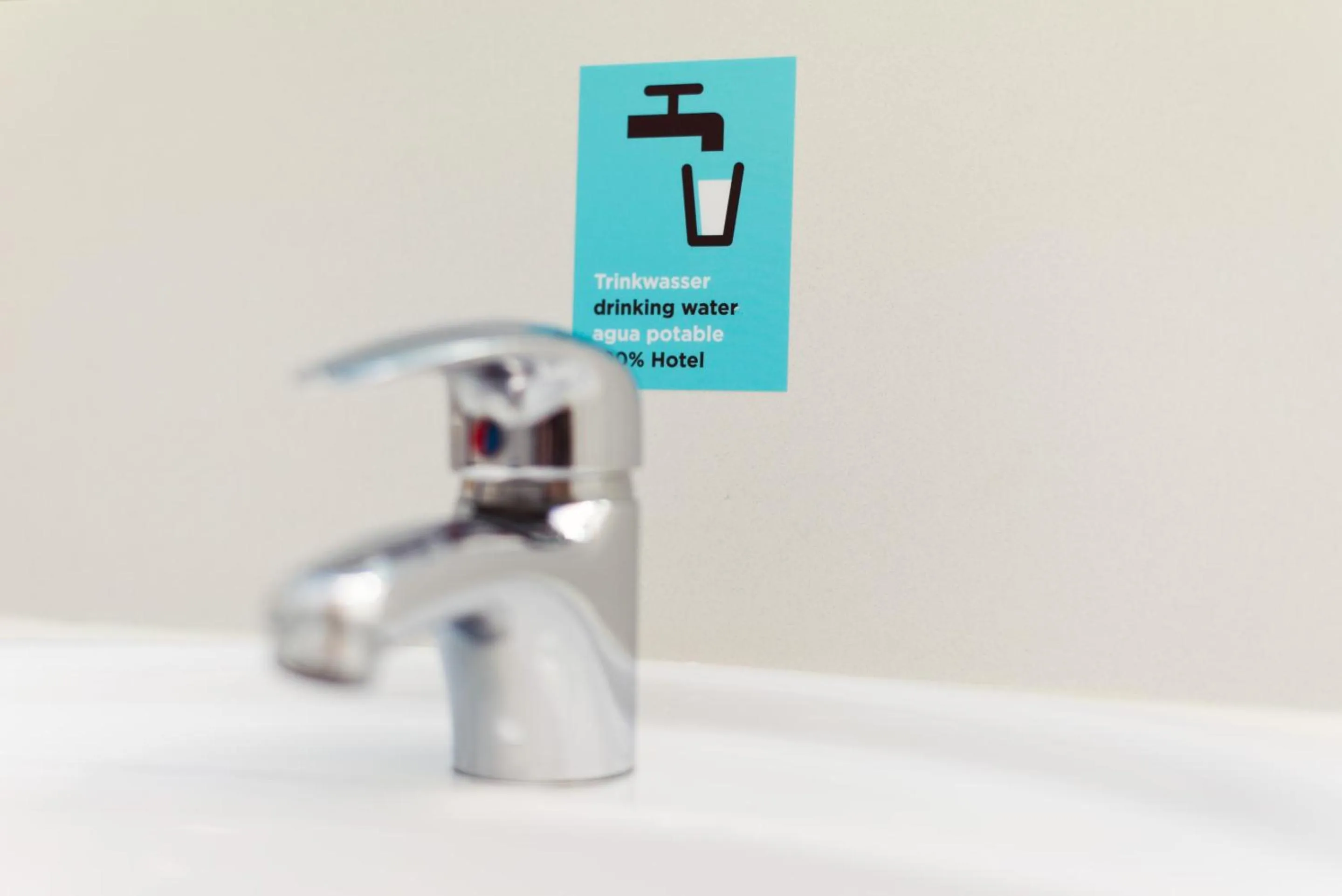 Bathroom in ibis Styles Köln City