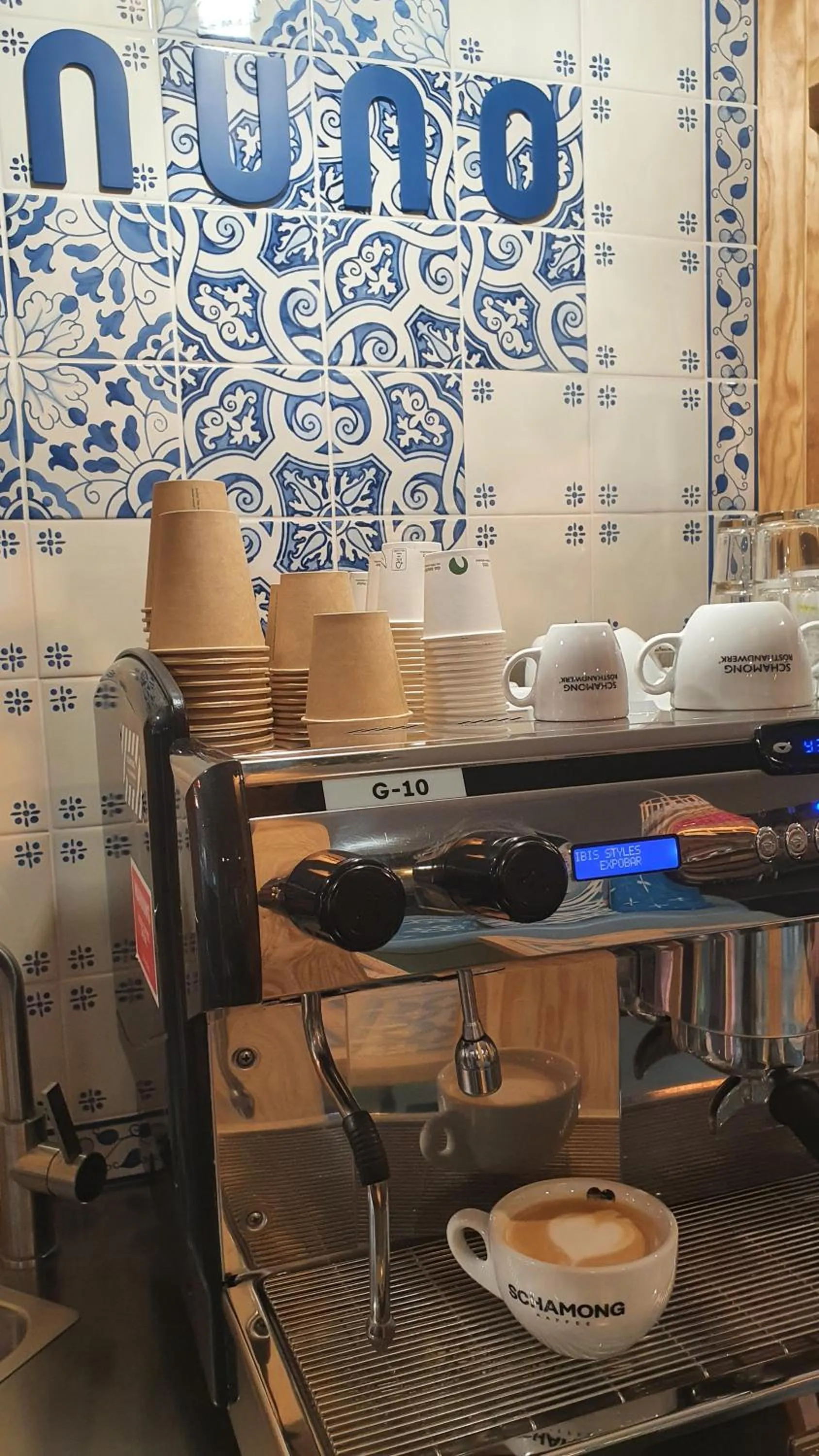 Breakfast, Kitchen/Kitchenette in ibis Styles Köln City