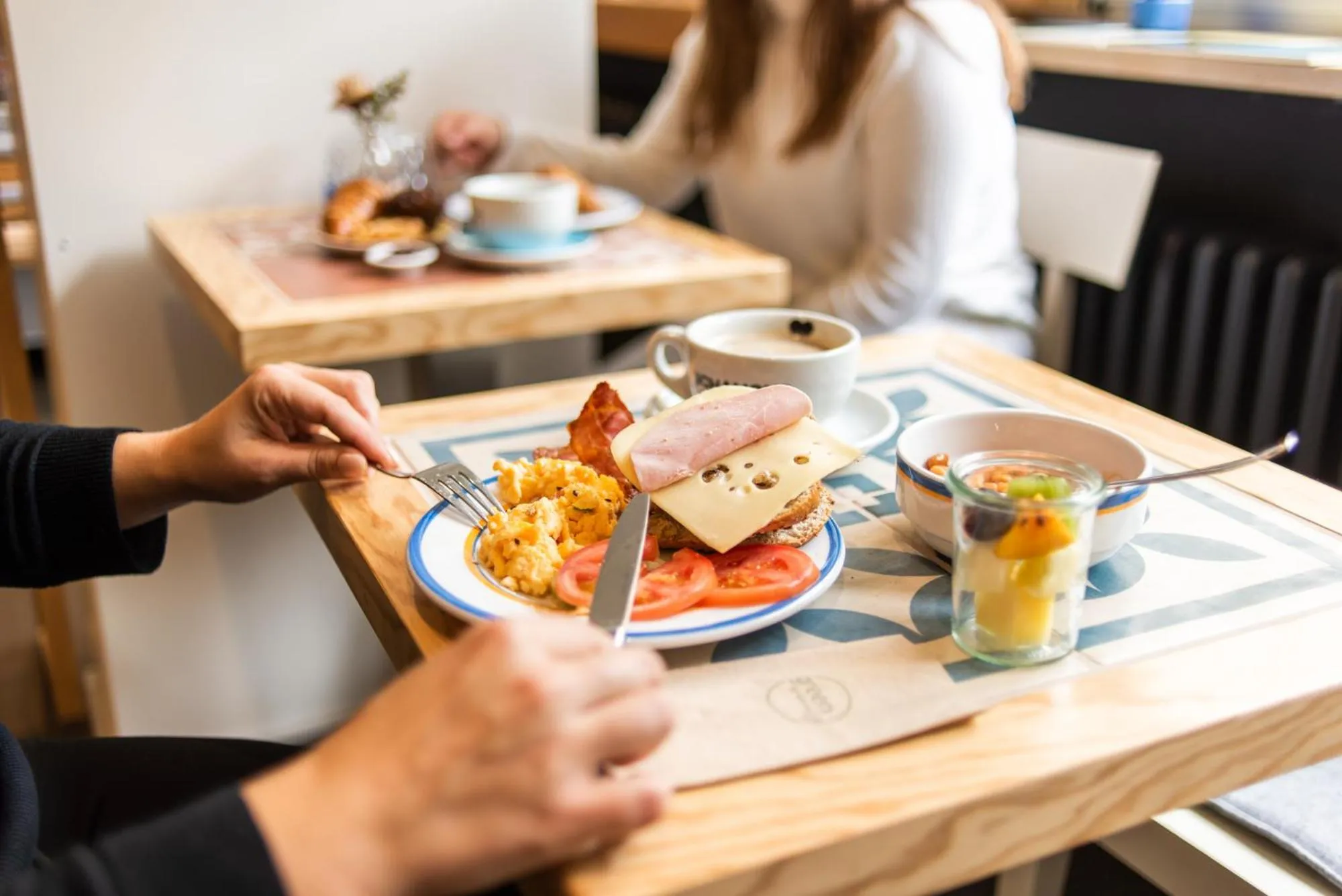 Breakfast in ibis Styles Köln City