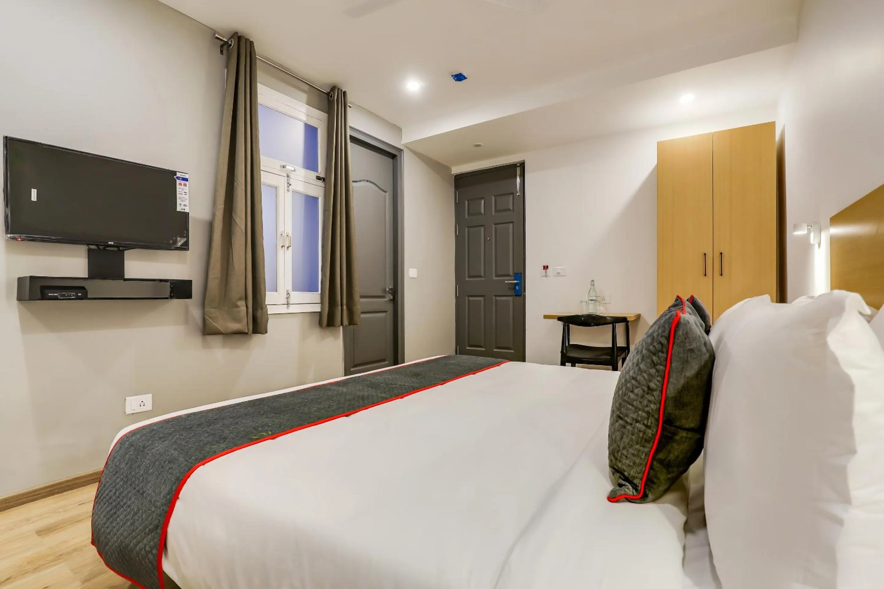 Bedroom, Bed in Townhouse Siddharth Vihar Ghaziabad