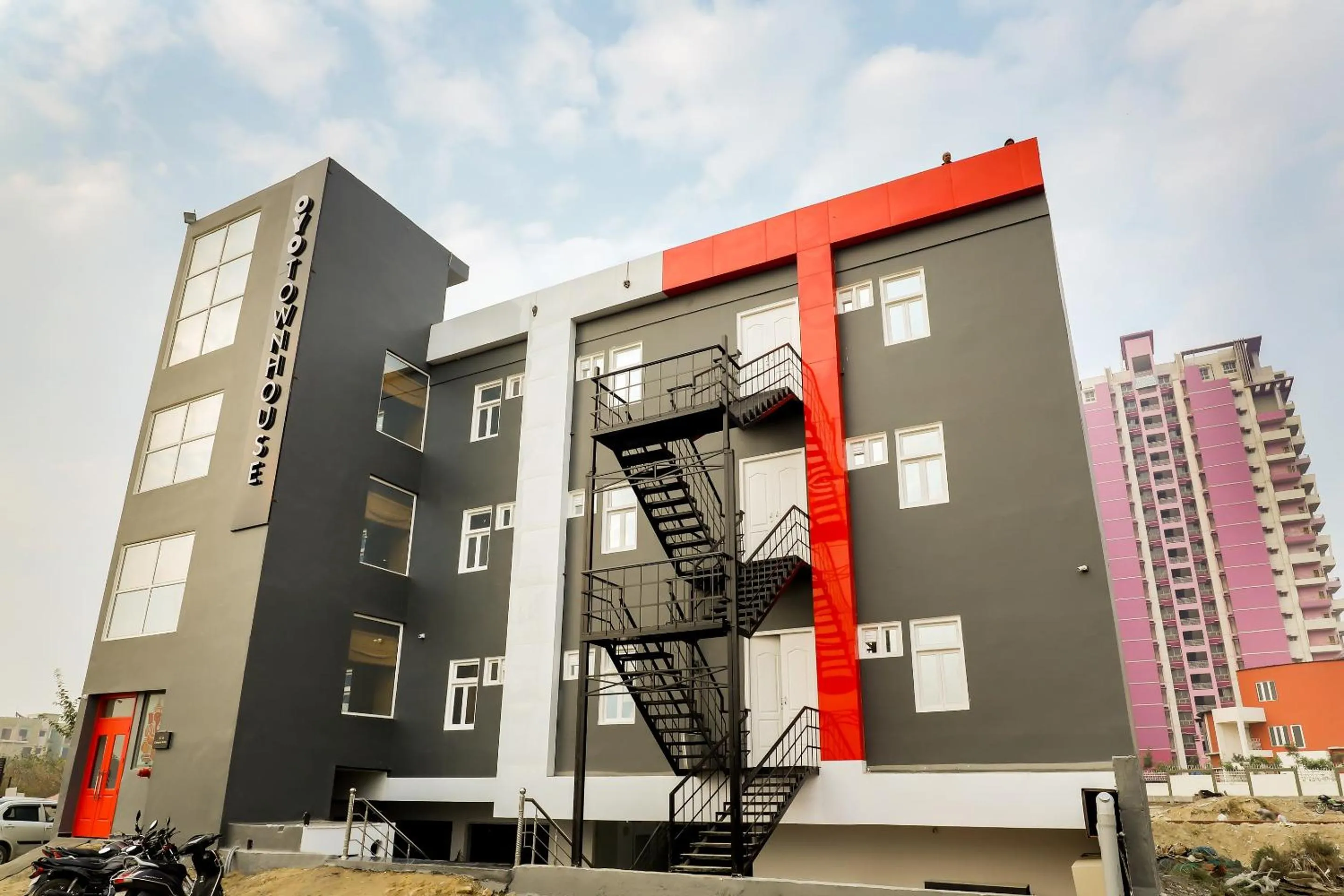 Facade/entrance in Townhouse Siddharth Vihar Ghaziabad