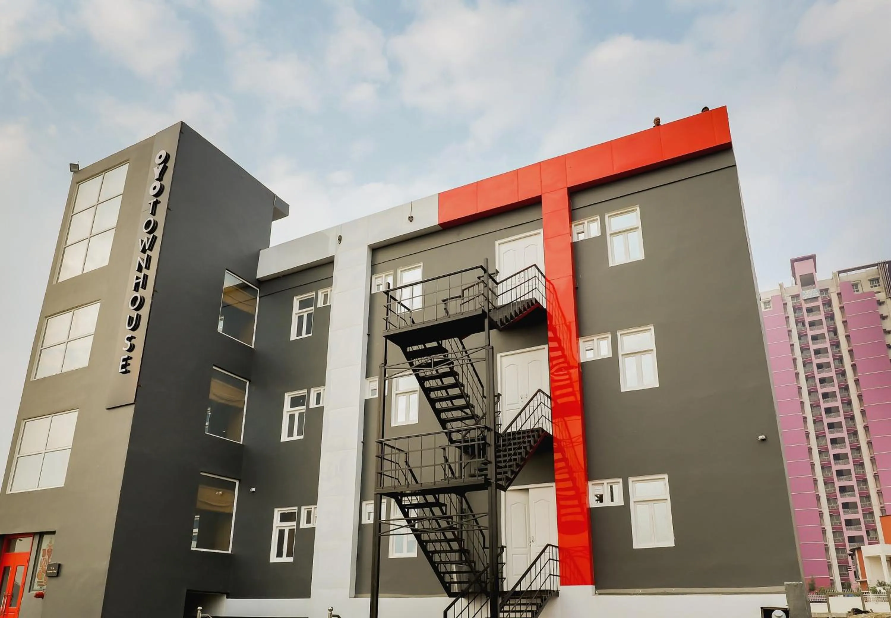 Facade/entrance in Townhouse Siddharth Vihar Ghaziabad