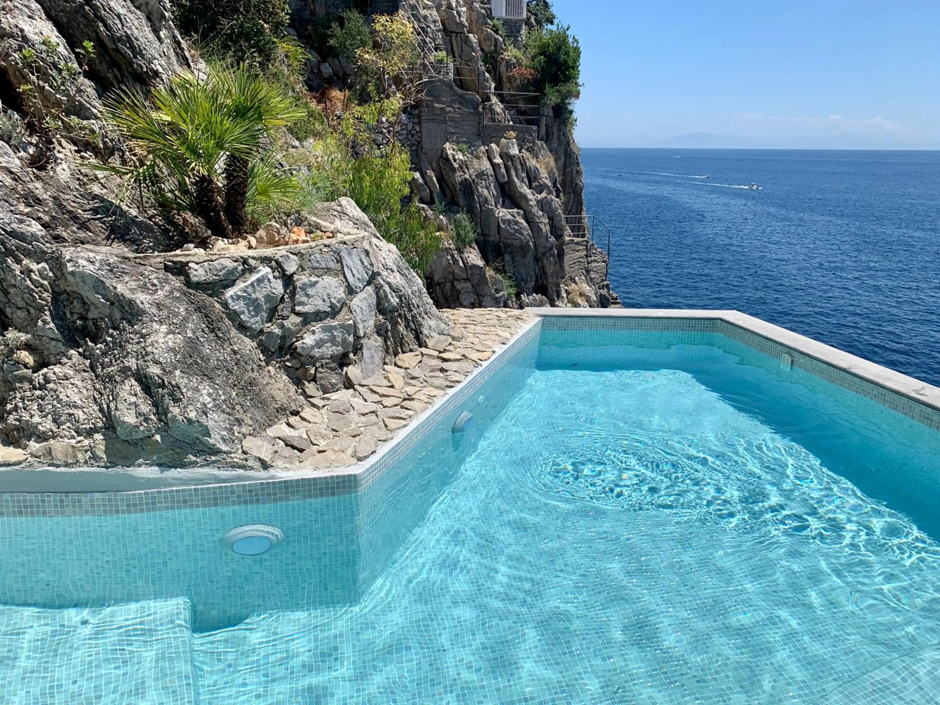 Swimming pool in Villa Le Baste