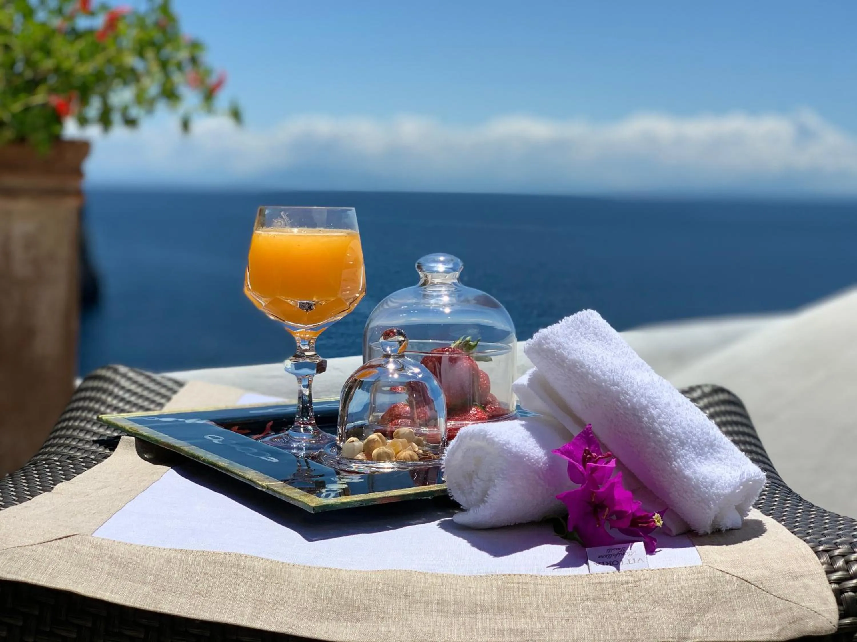 Restaurant/places to eat in Villa Le Baste