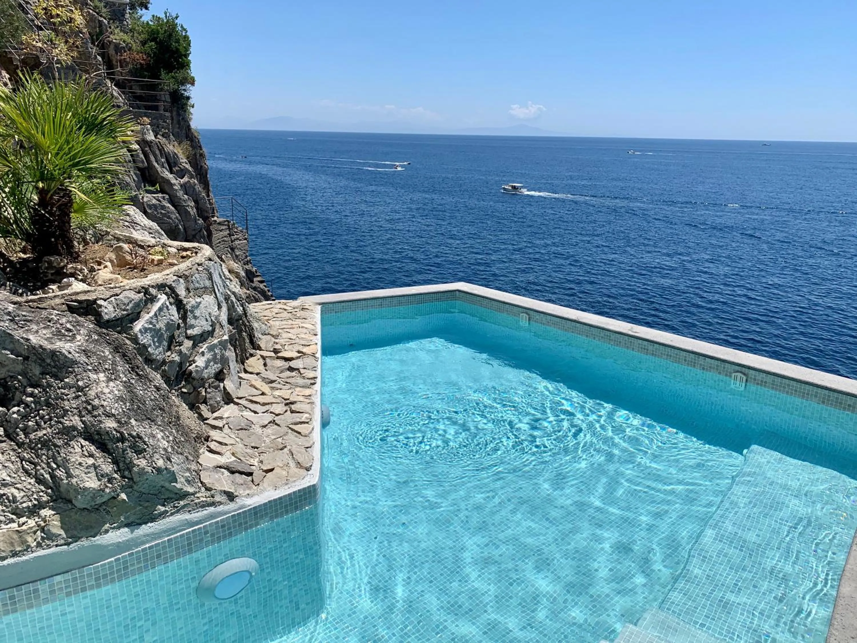 Swimming pool in Villa Le Baste