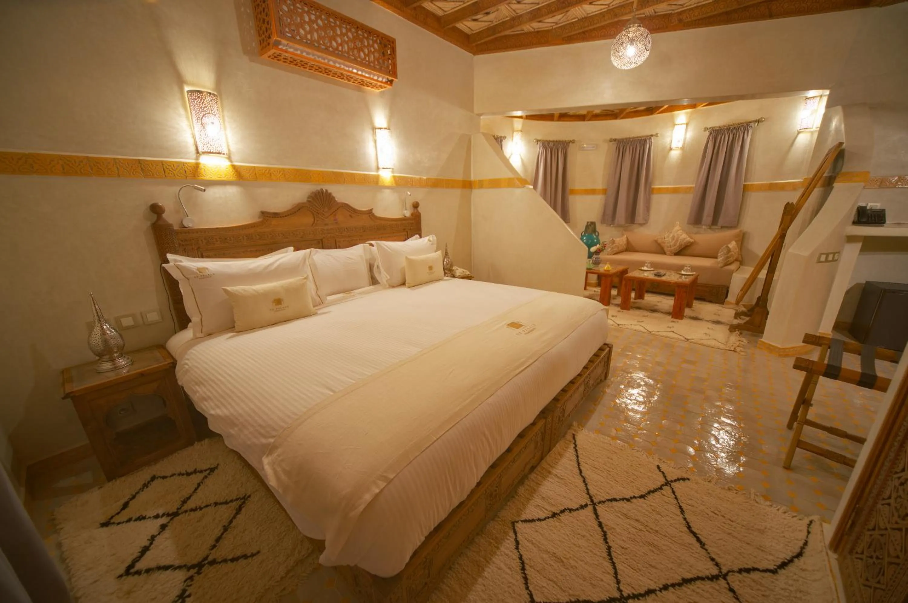 Bed in OZ Palace Ouarzazate & SPA
