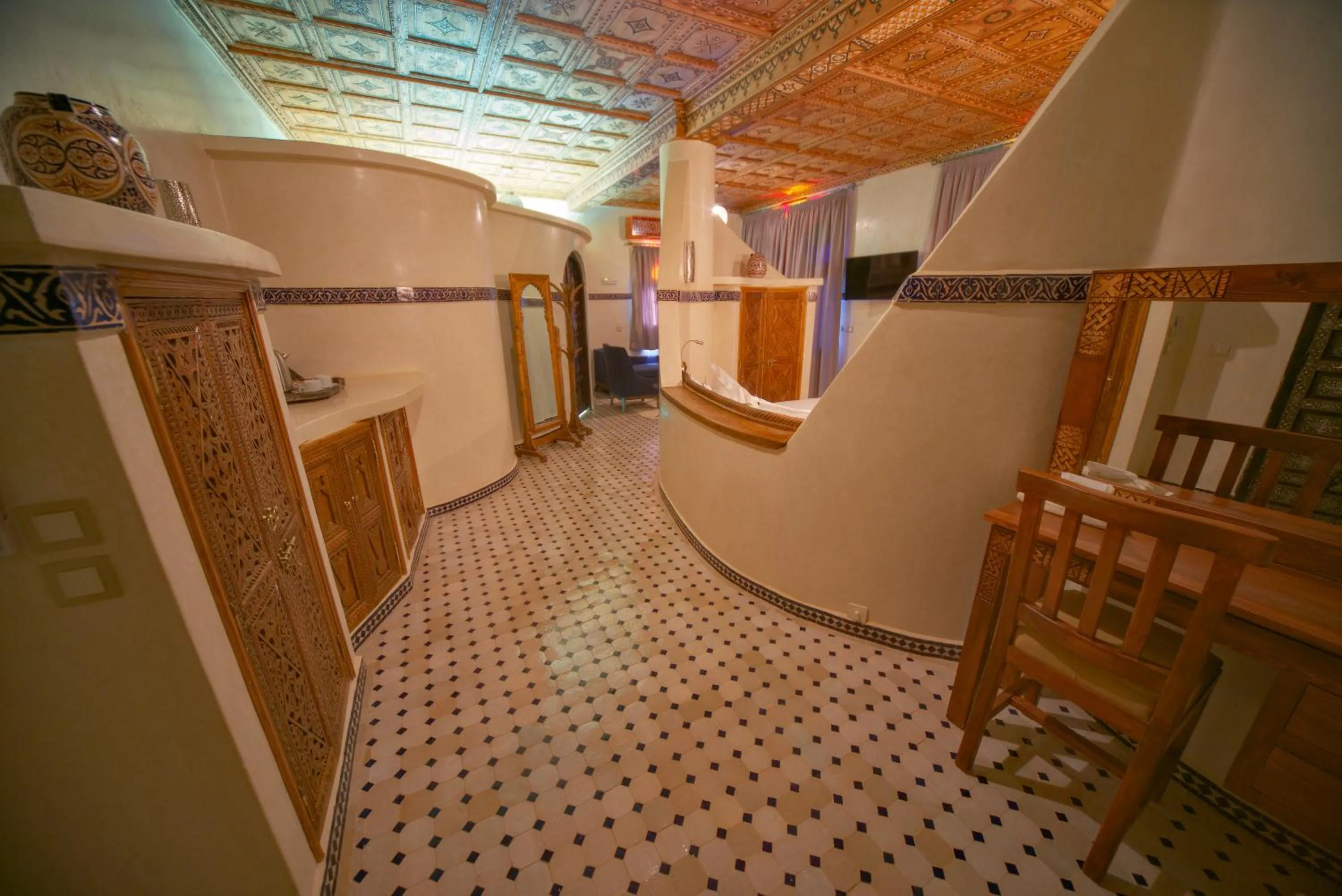 minibar in OZ Palace Ouarzazate & SPA