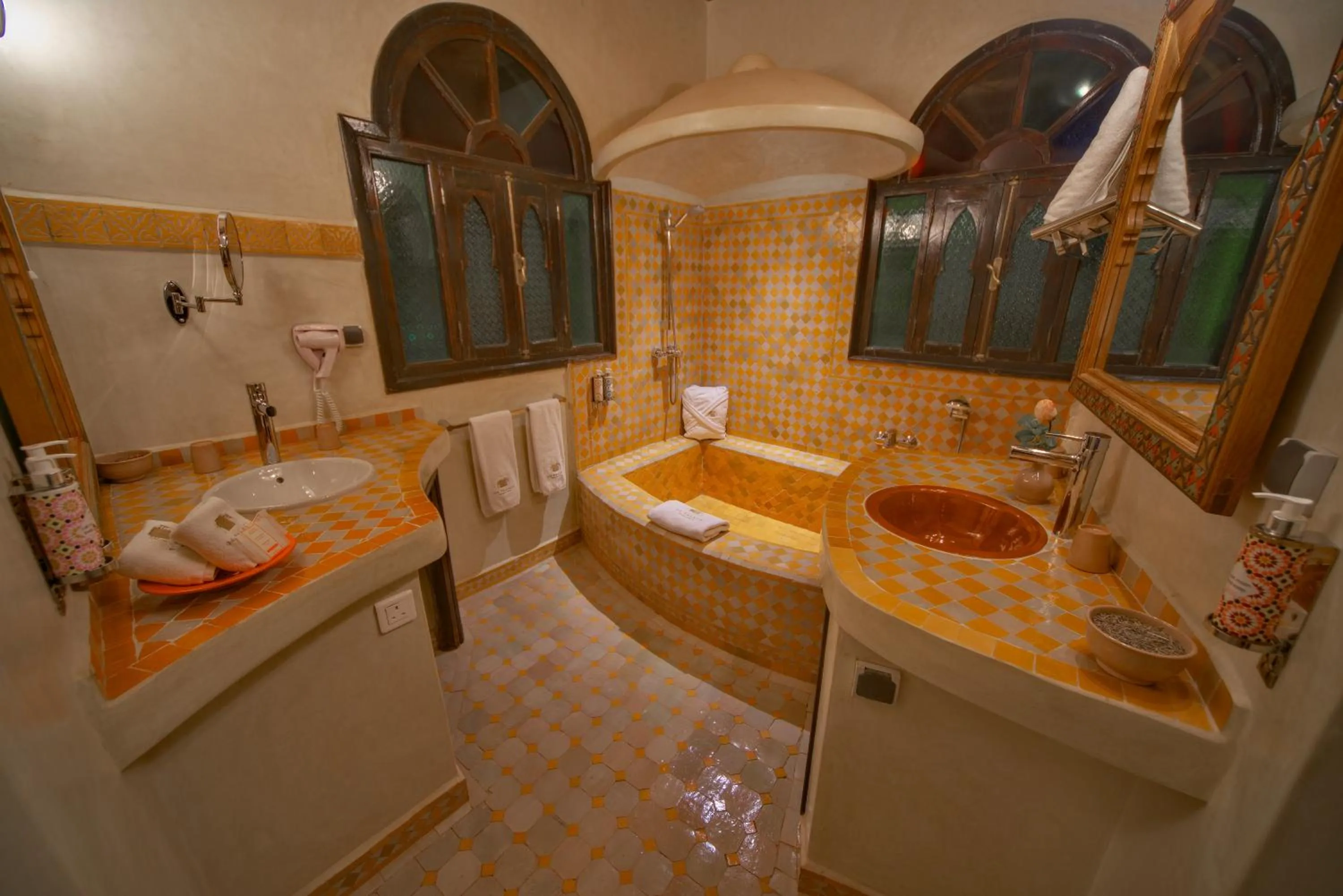 Hot Tub in OZ Palace Ouarzazate & SPA