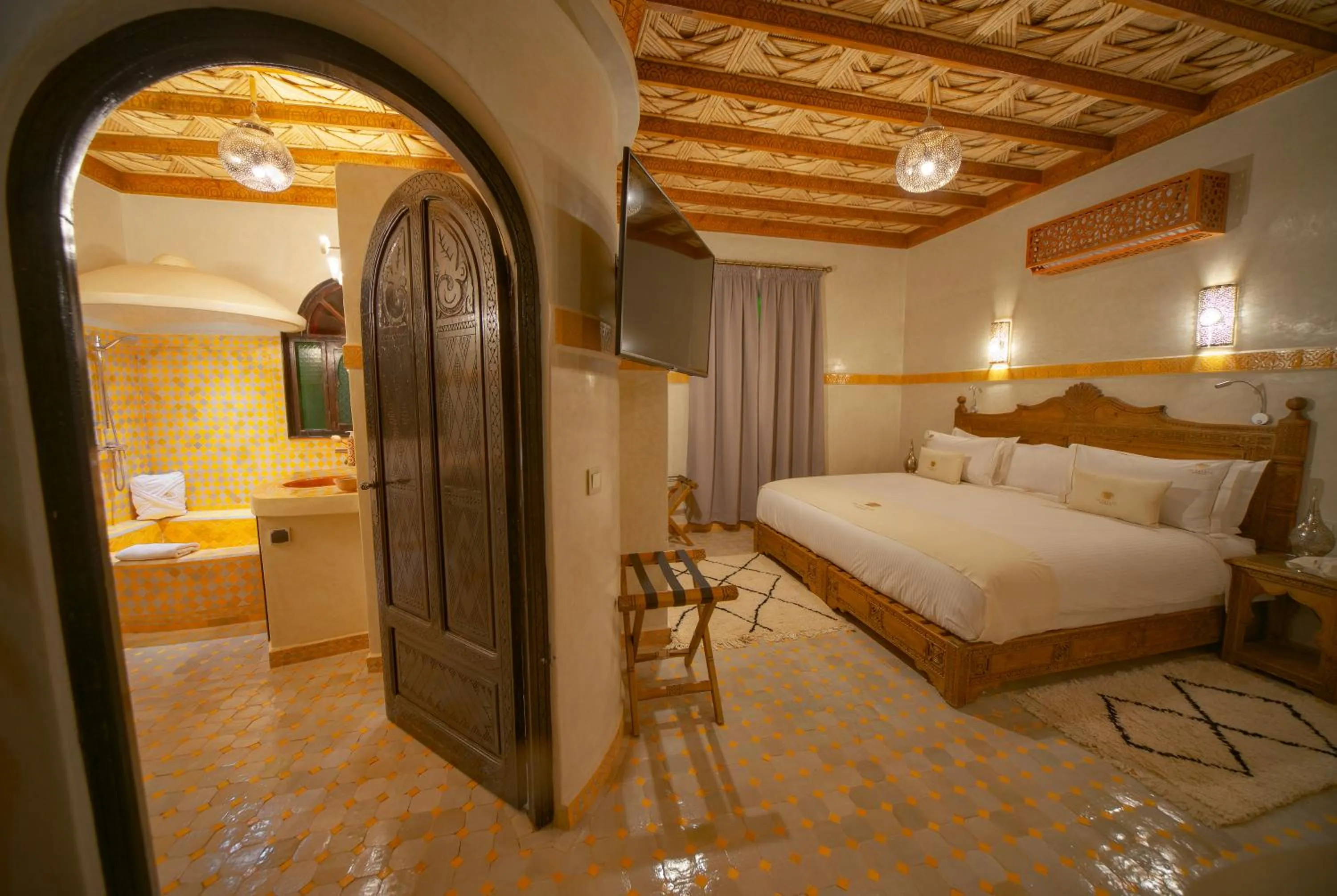 Bed in OZ Palace Ouarzazate & SPA