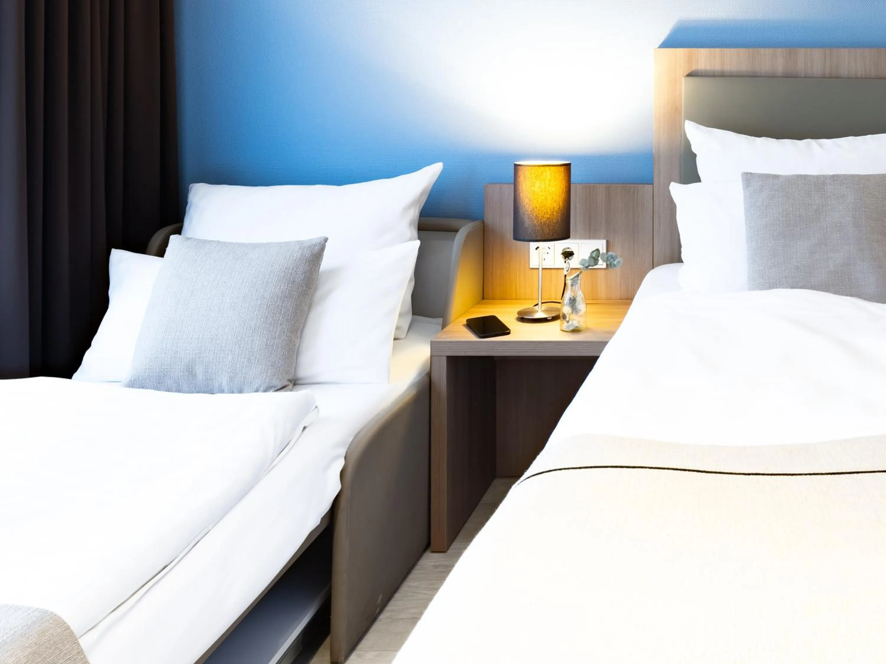 Photo of the whole room in Hotel Continental Frankfurt