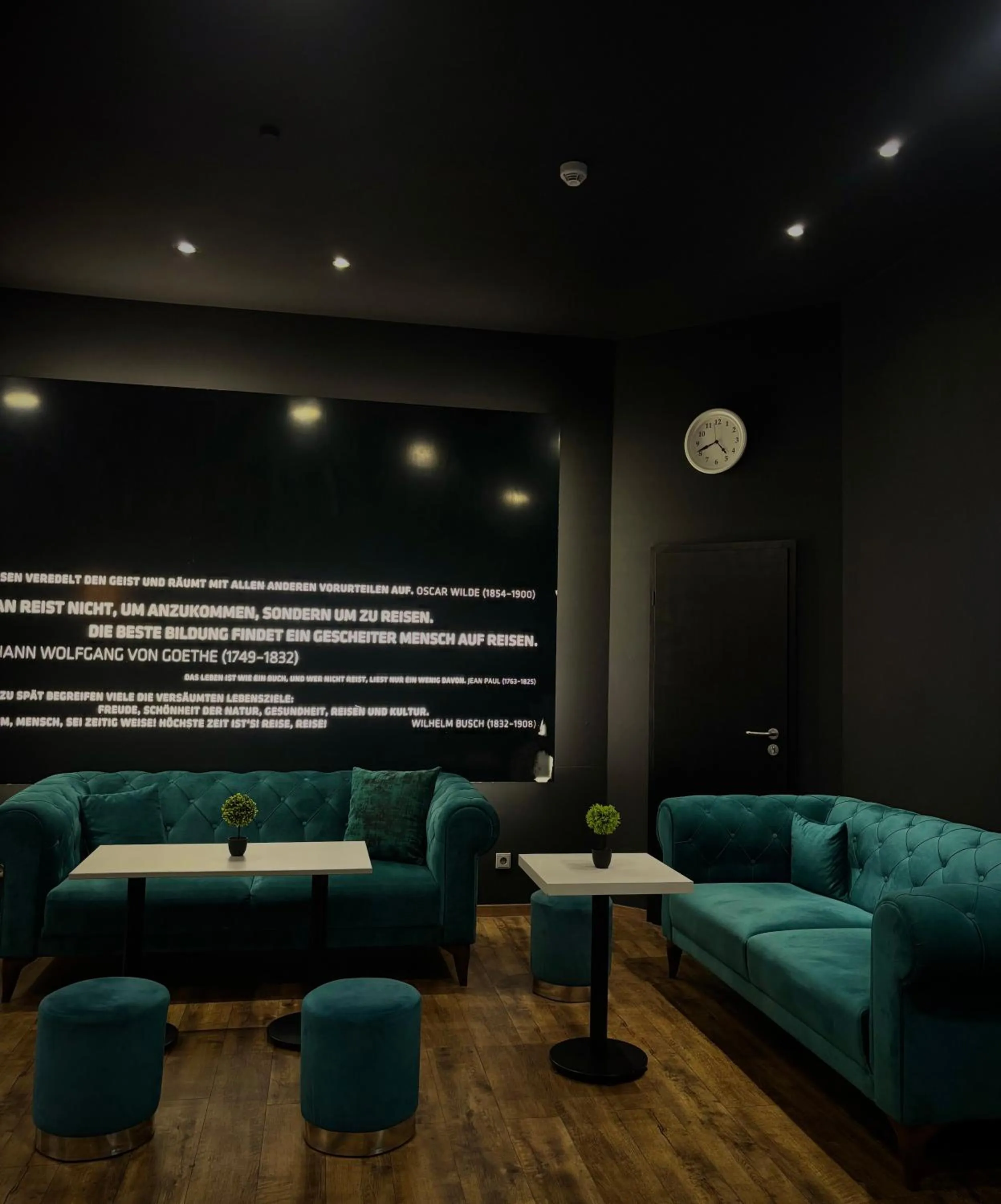 Communal lounge/ TV room in Colour Hotel