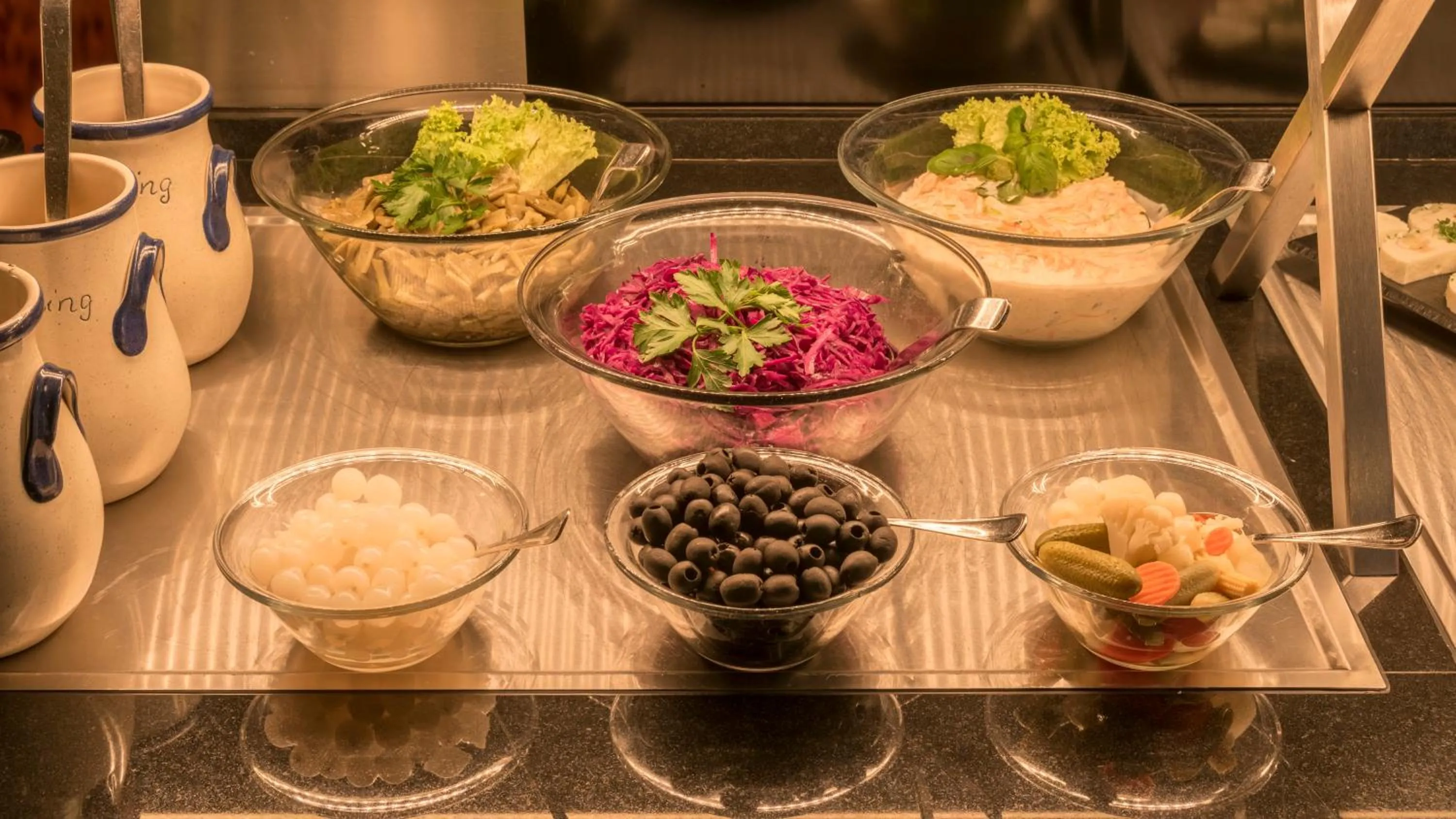 Restaurant/places to eat in Holiday Inn Munich Unterhaching by IHG