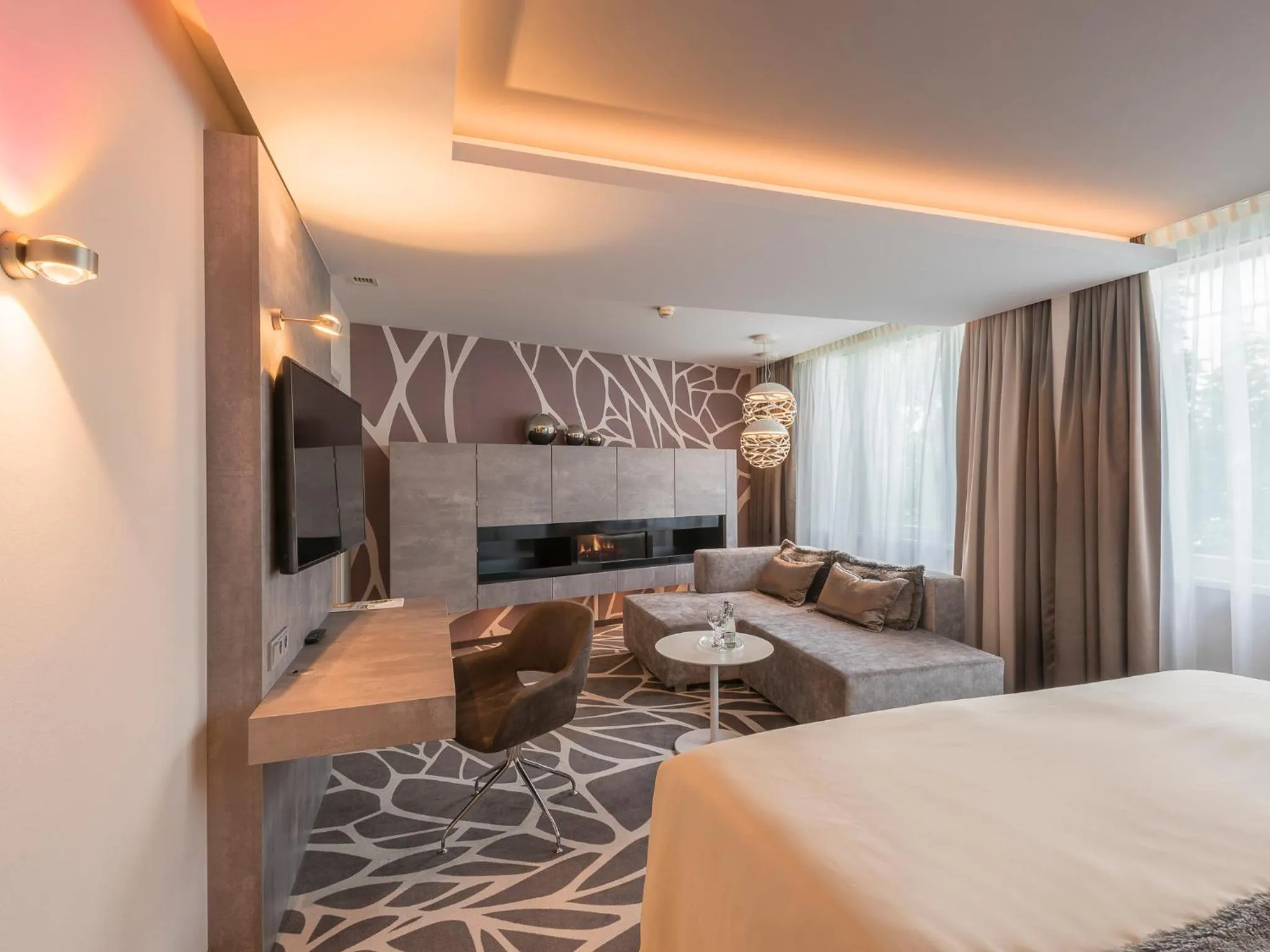 Photo of the whole room, Bed in Holiday Inn Munich Unterhaching by IHG