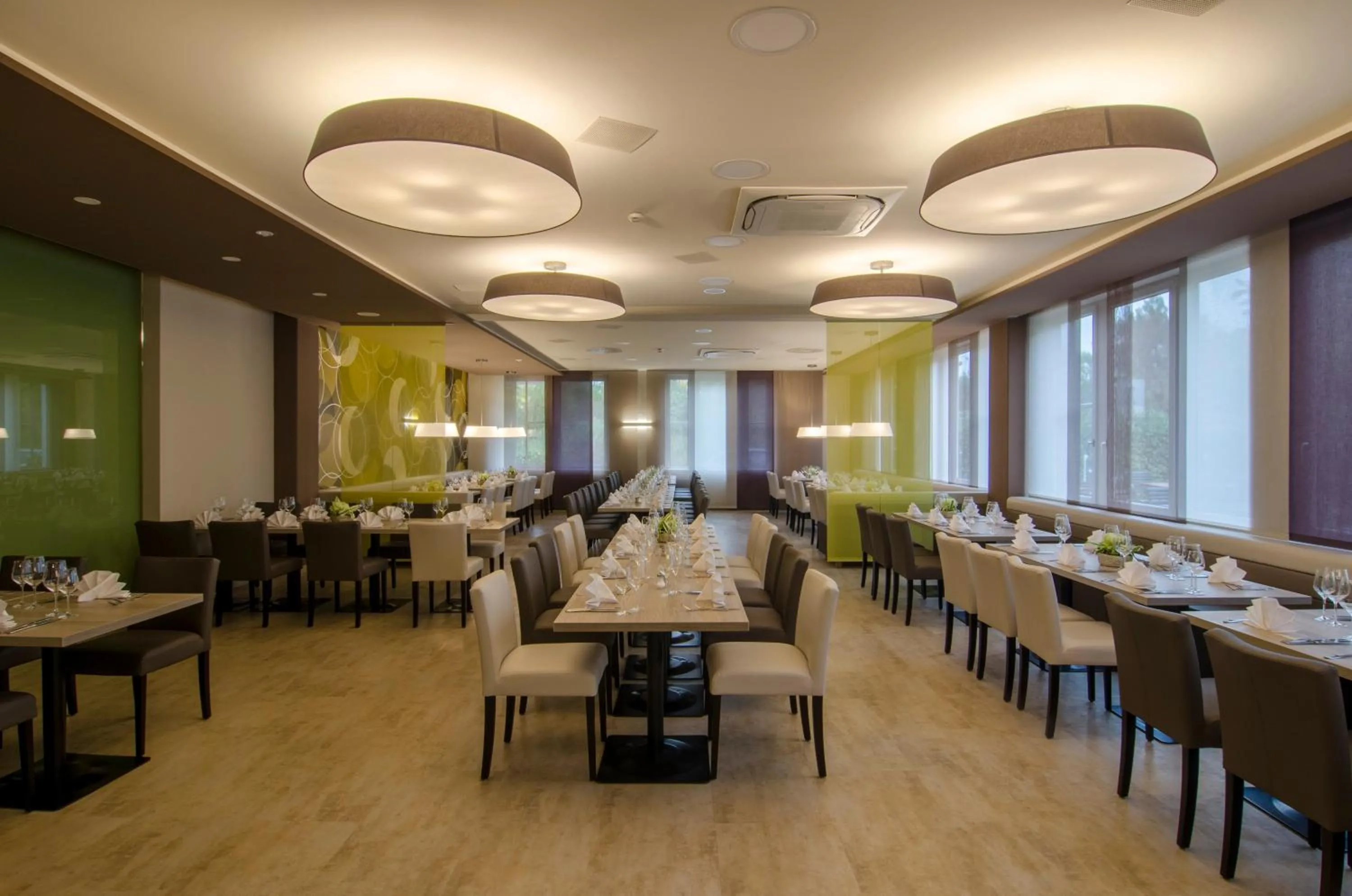 Meeting/conference room in Holiday Inn Munich Unterhaching by IHG