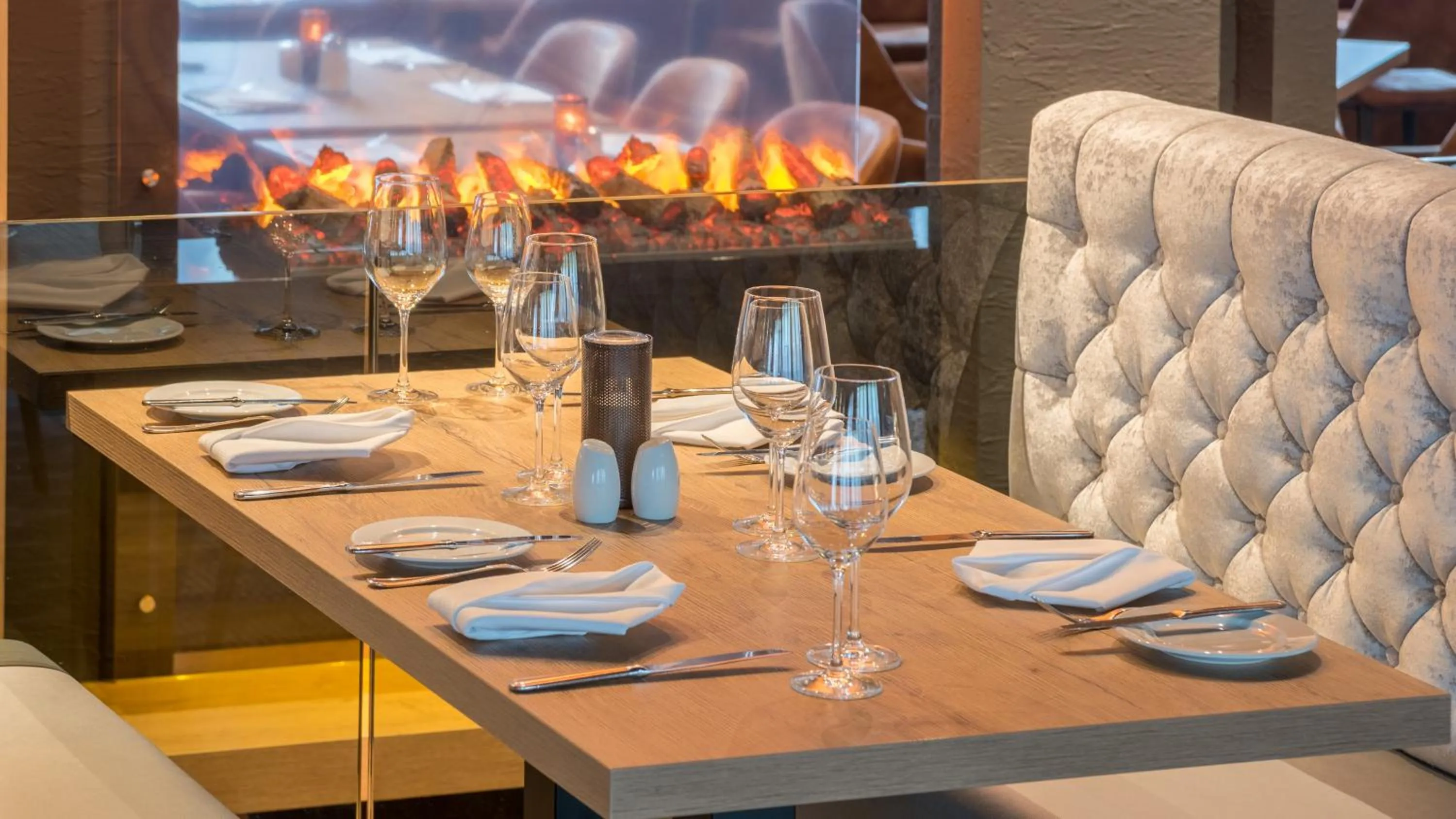 Restaurant/places to eat in Holiday Inn Munich Unterhaching by IHG