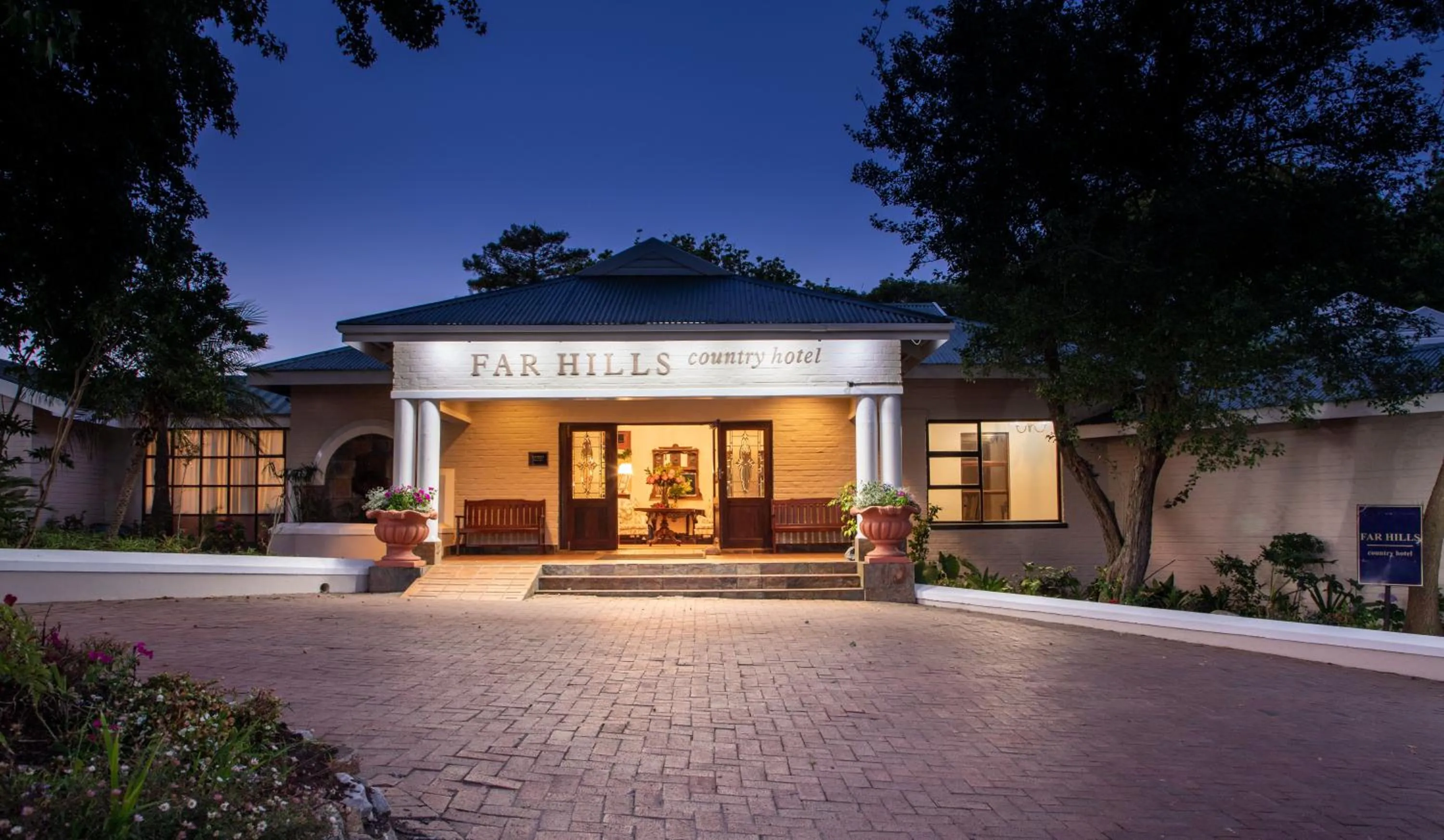 Property building in Far Hills Country Hotel