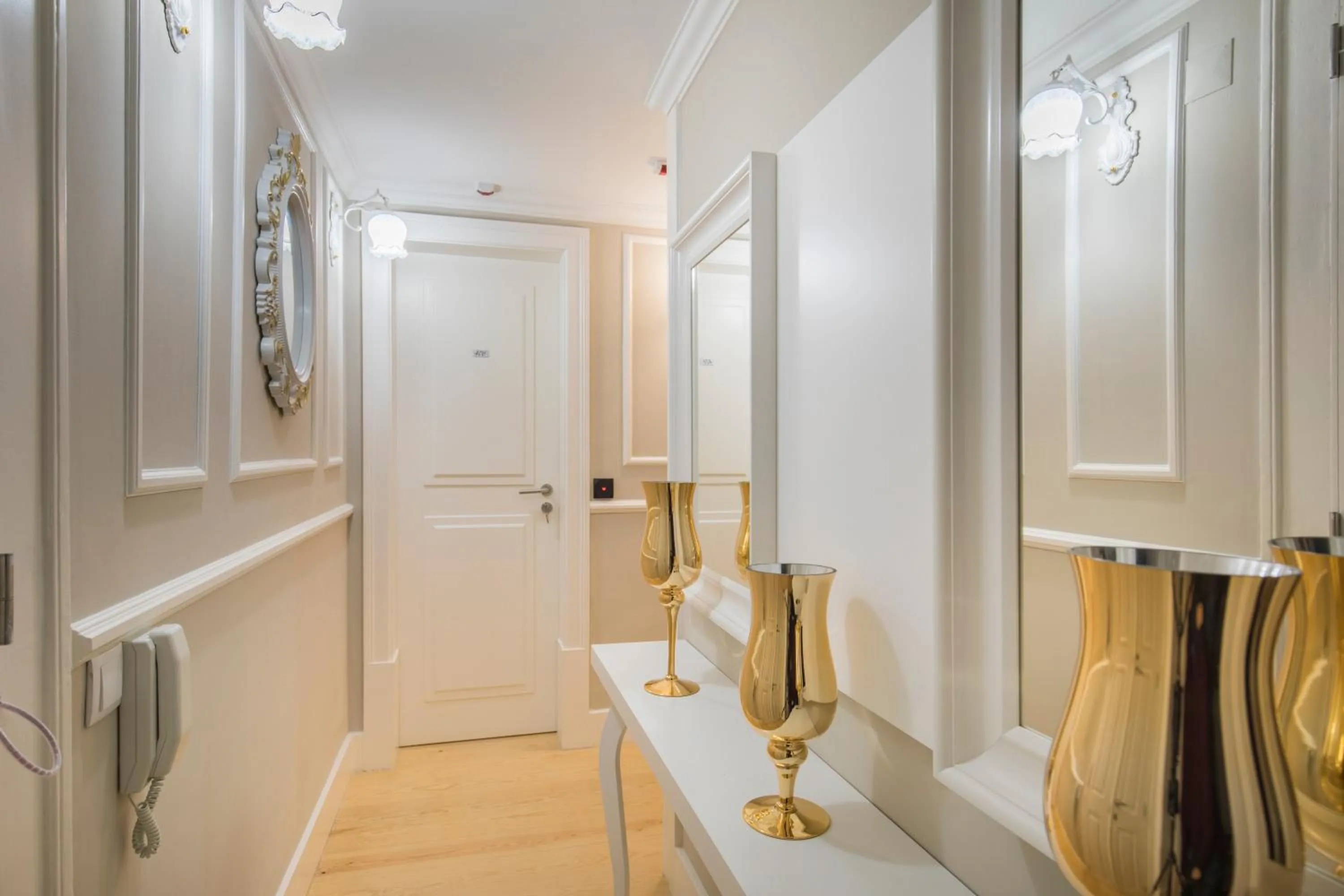 Property building in LovelyStay - Charming Douradoures I