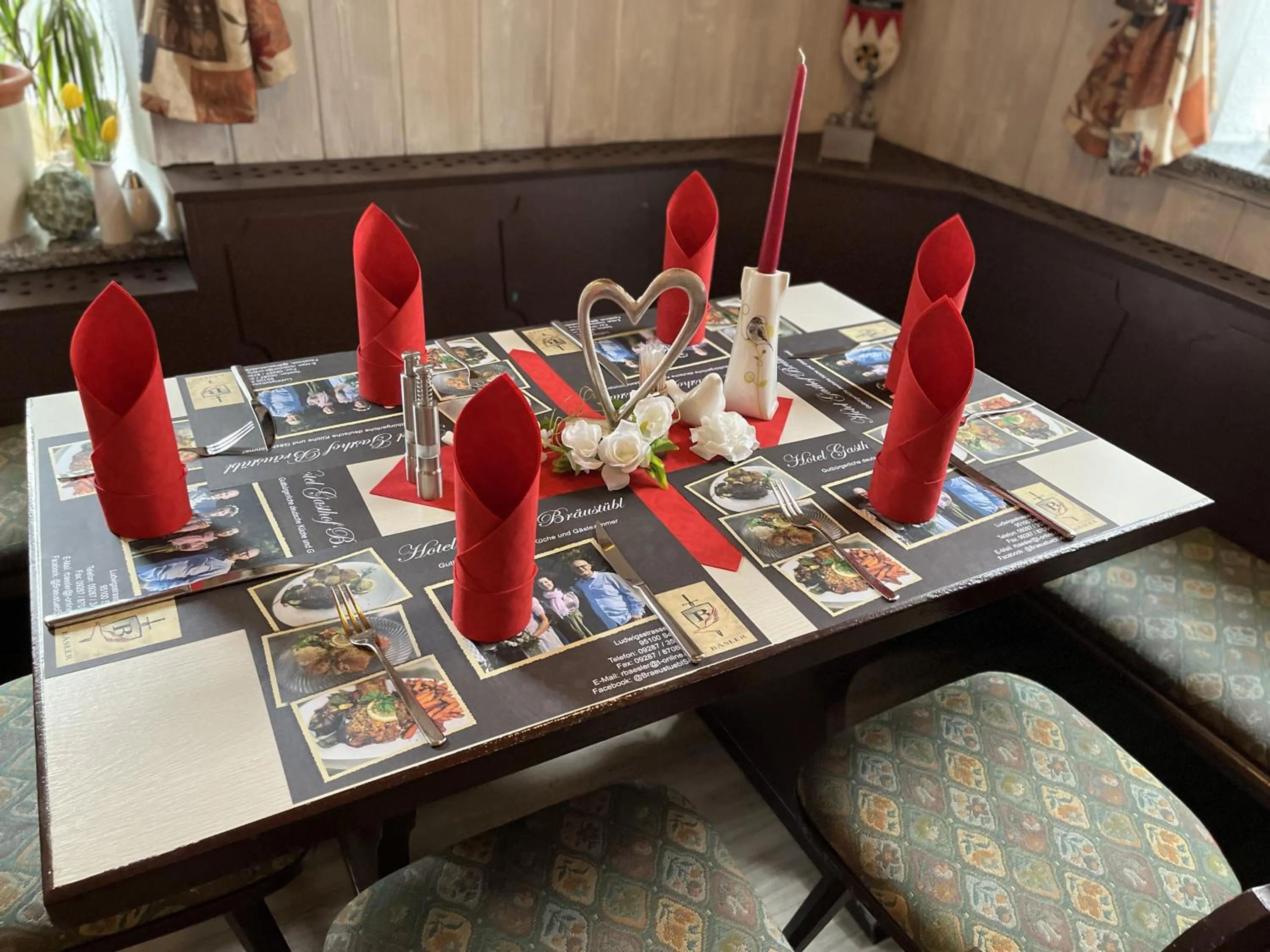 Restaurant/places to eat in Gasthof Hotel Bräustübl und Haus Boutique