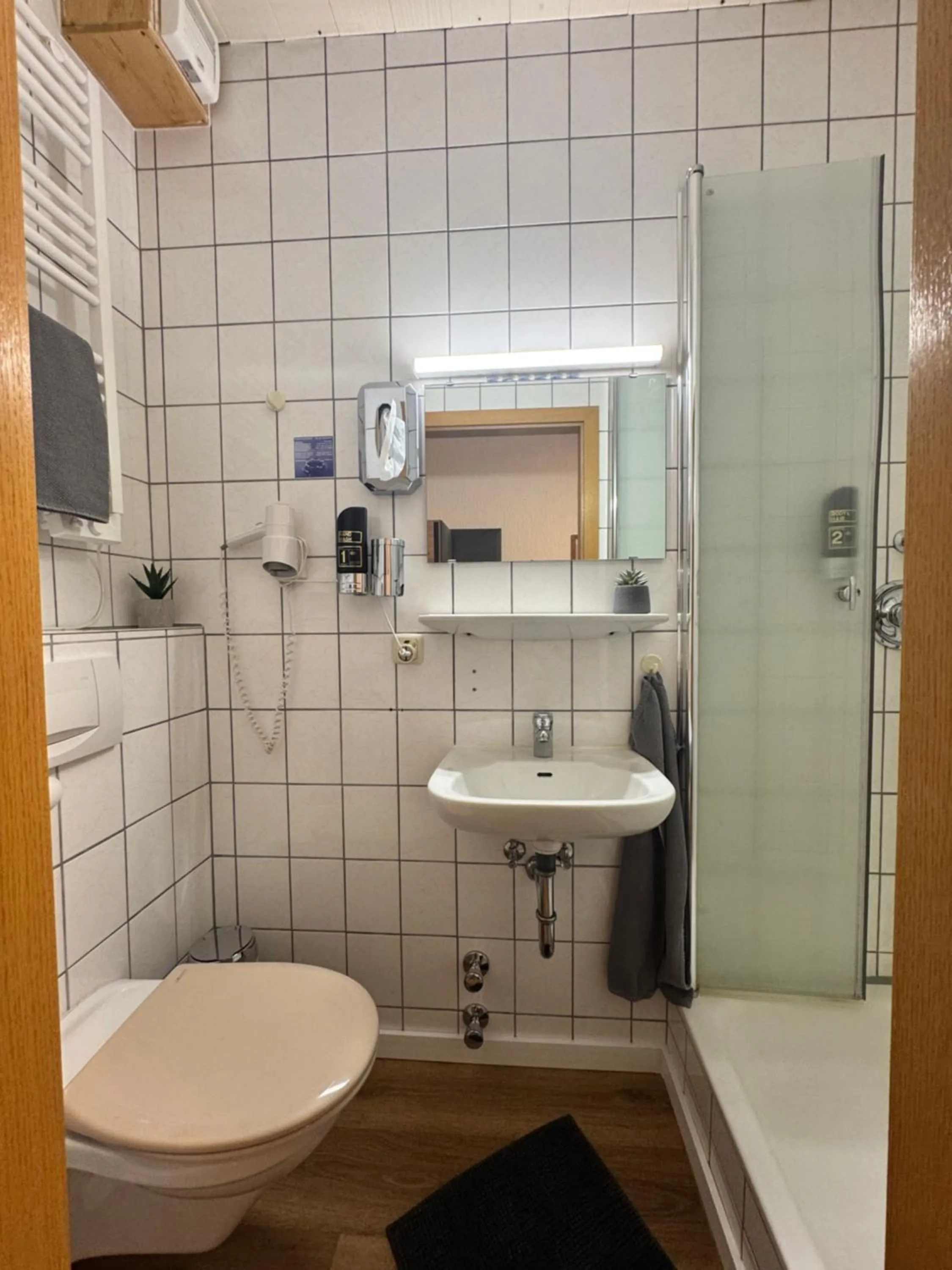 Bathroom in Gasthof Hotel Bräustübl und Haus Boutique