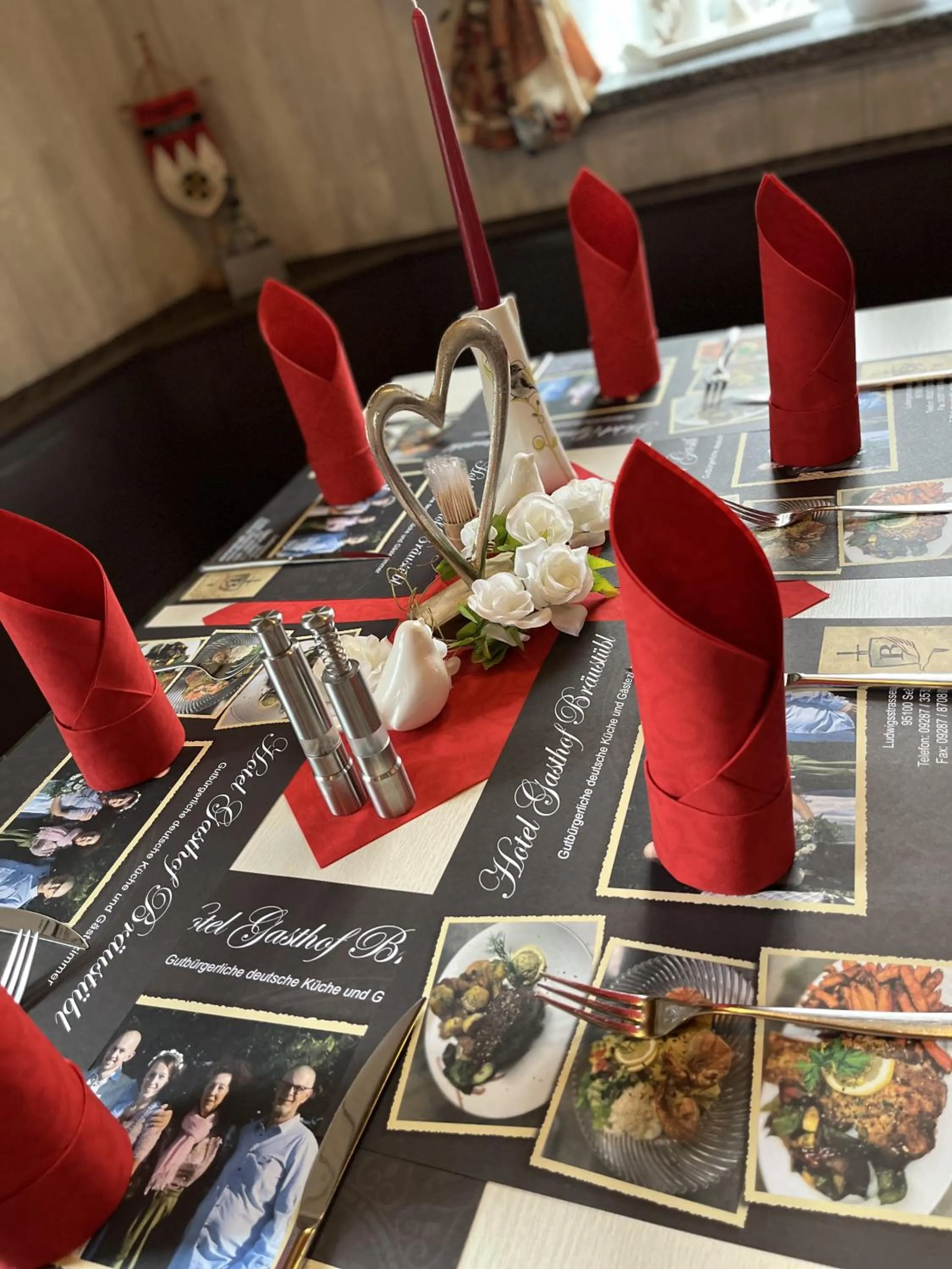 Restaurant/places to eat in Gasthof Hotel Bräustübl und Haus Boutique