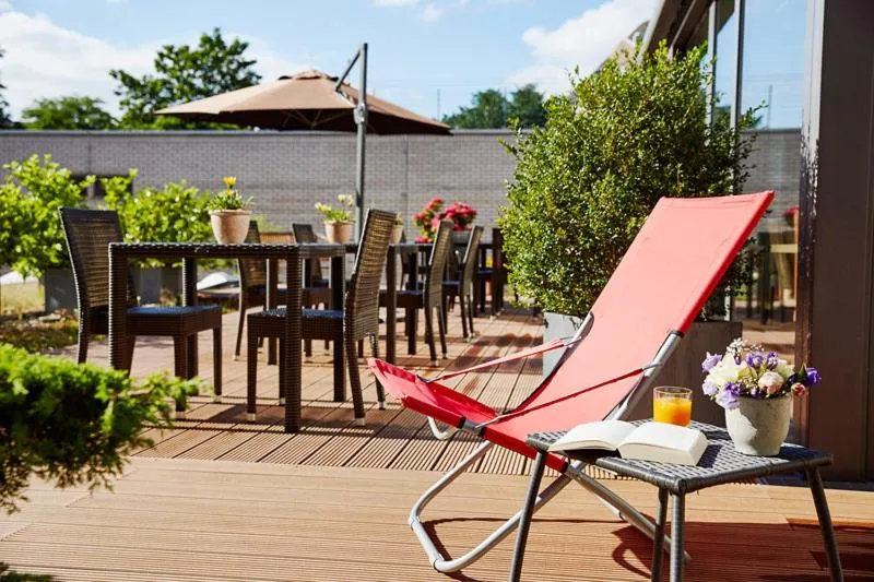 Day in Hotel Imperial Düsseldorf Superior - Sure Collection by Best Western