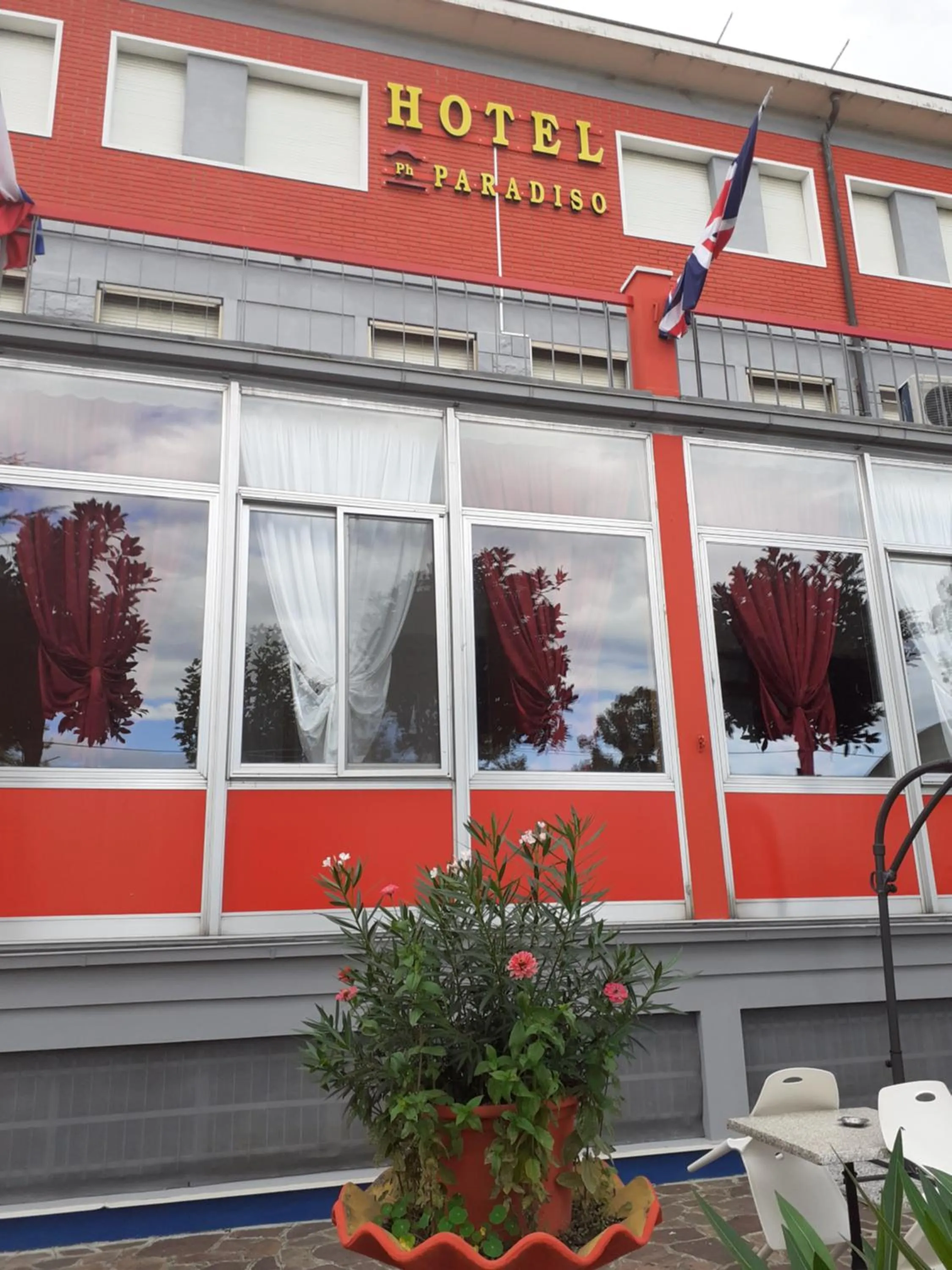 Property building in Hotel Paradiso