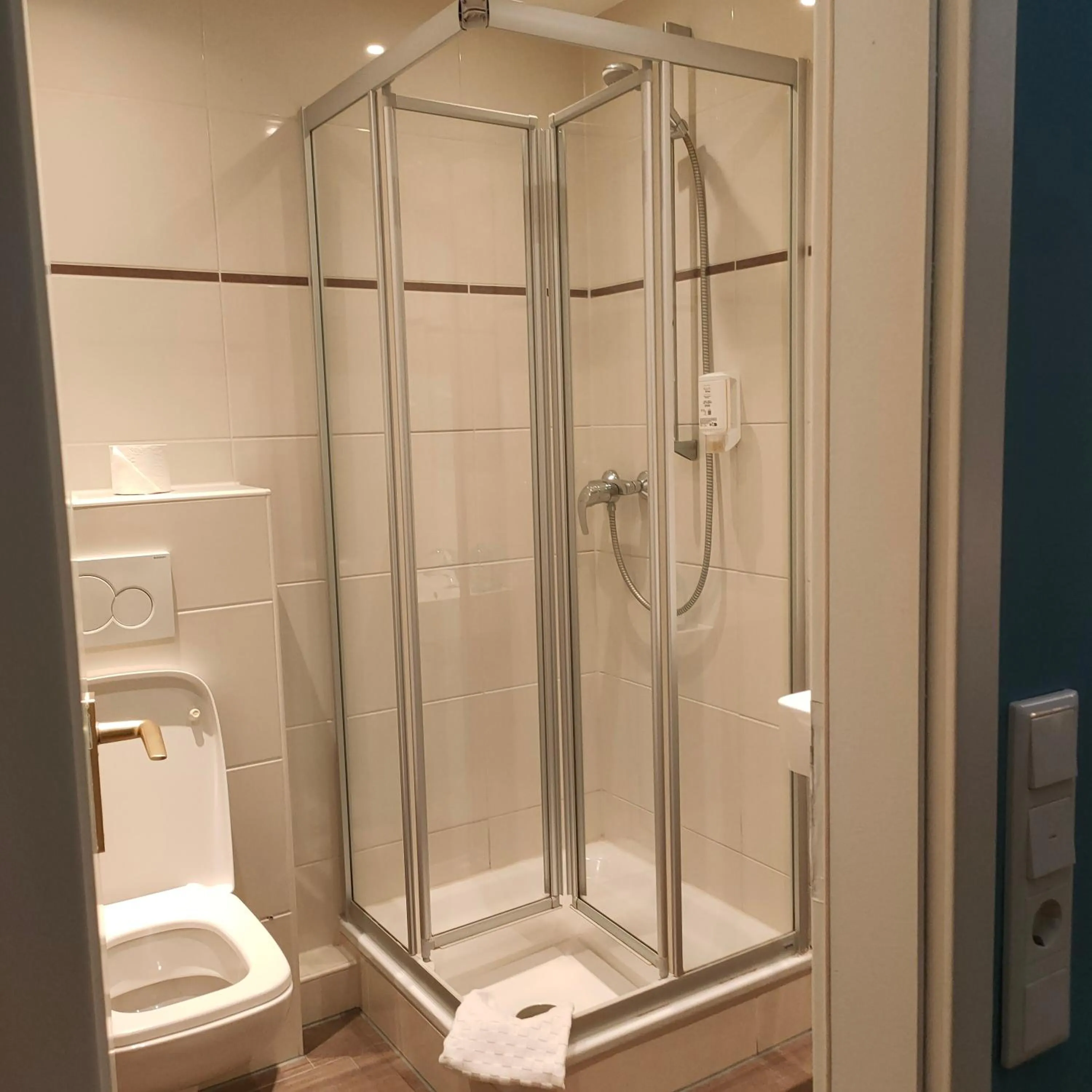 Shower in Hotel Residenz Duesseldorf