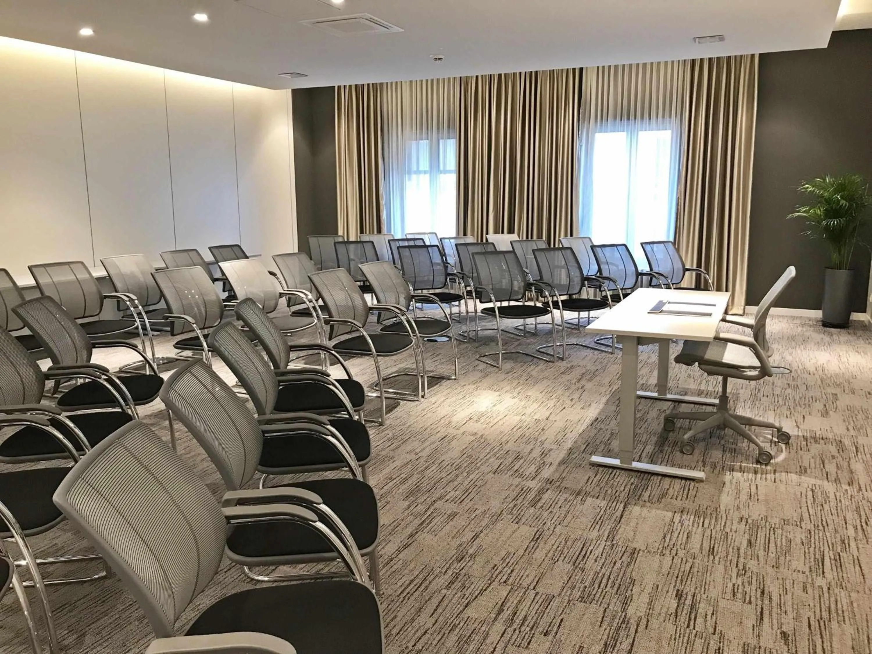 Meeting/conference room in Mercure Hotel Kaiserhof City Center