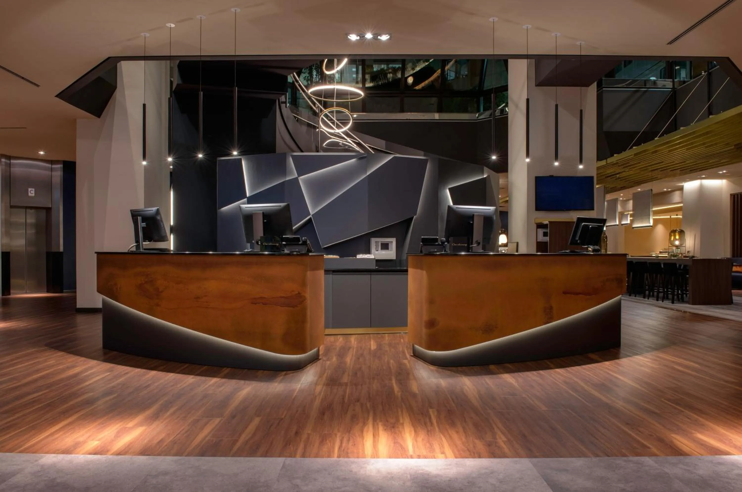 Lobby or reception in Clayton Hotel Düsseldorf City Centre