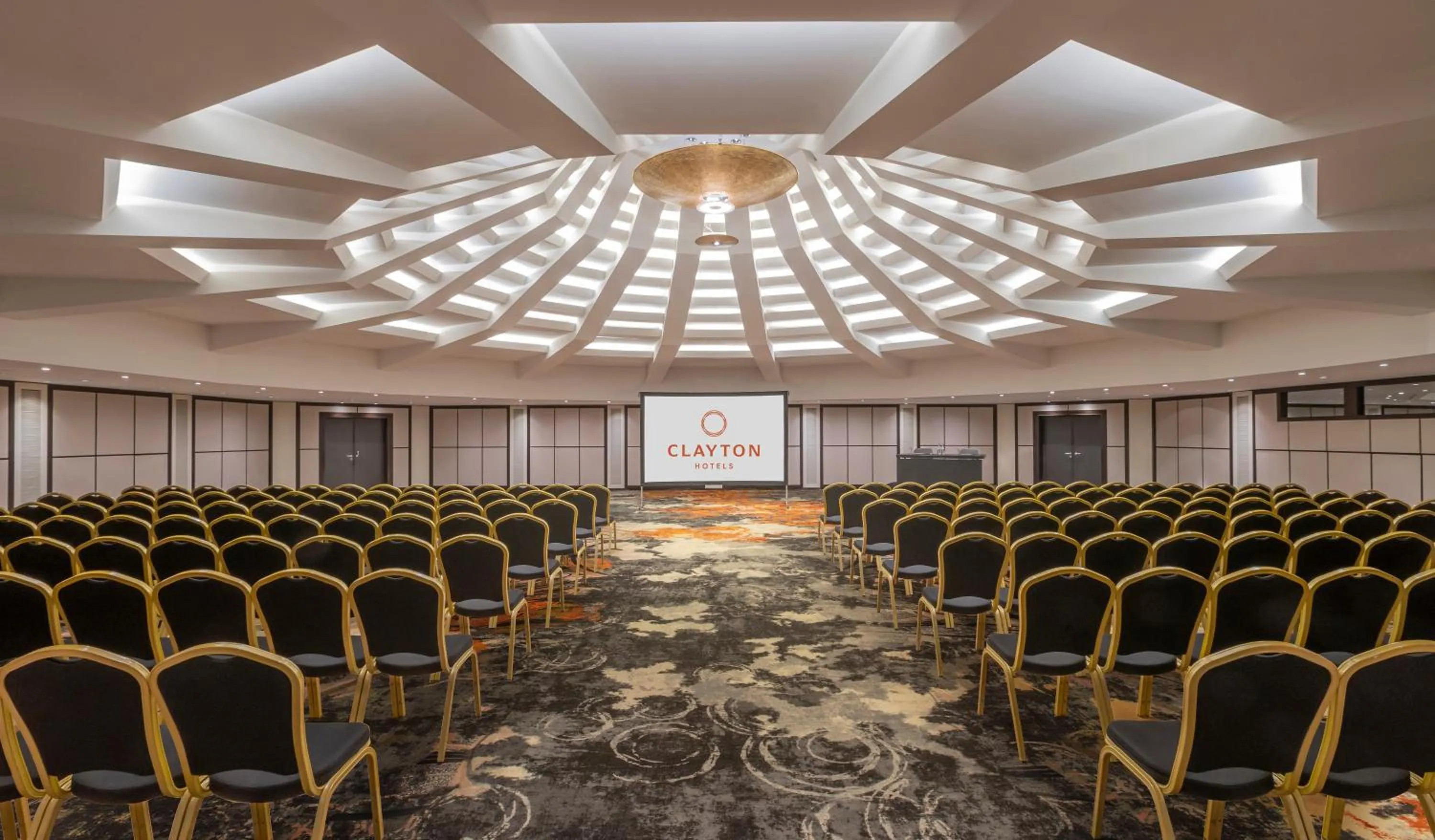 Banquet/Function facilities in Clayton Hotel Düsseldorf City Centre