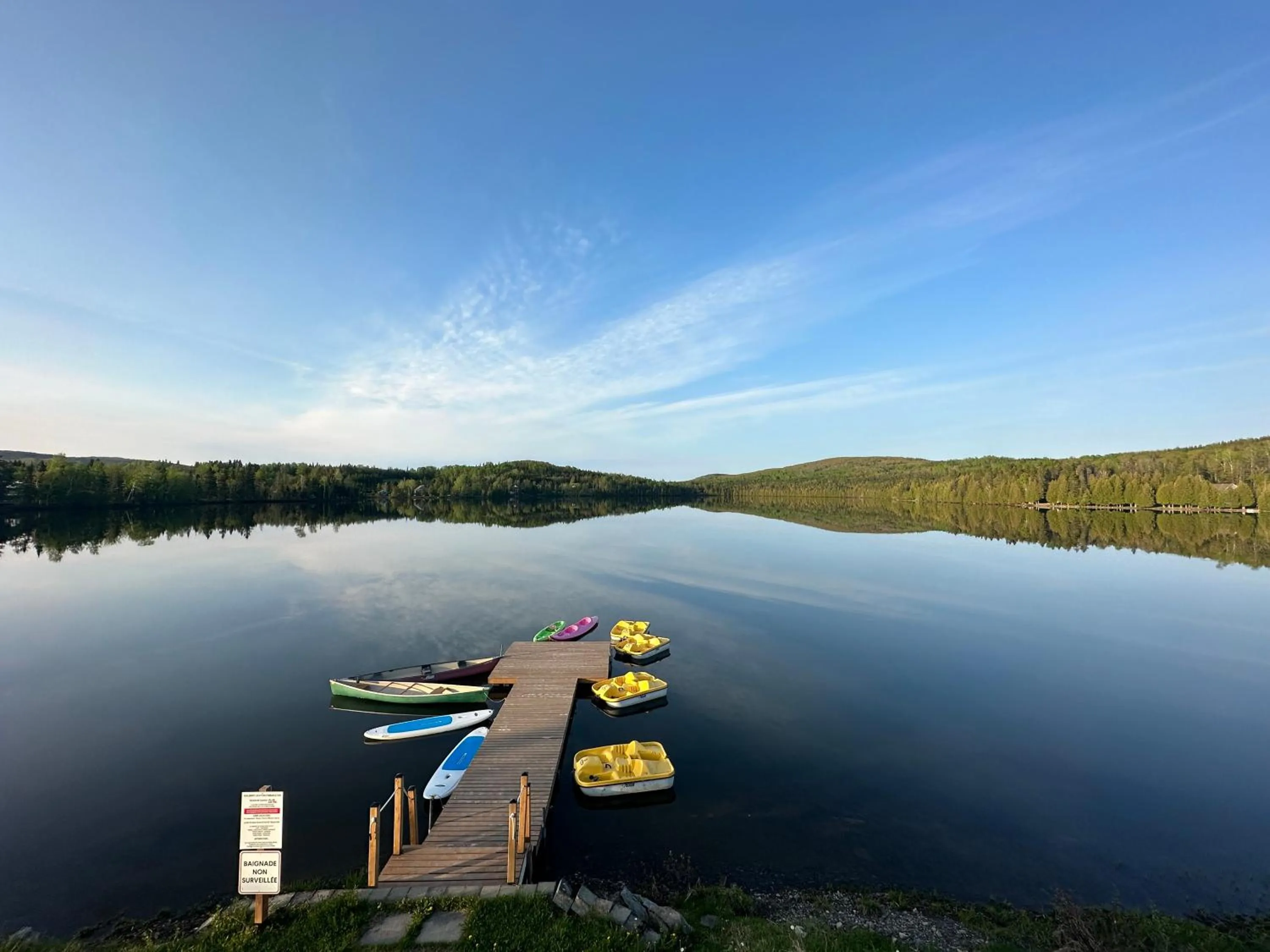 Canoeing in Auberge Du Lac Malcom