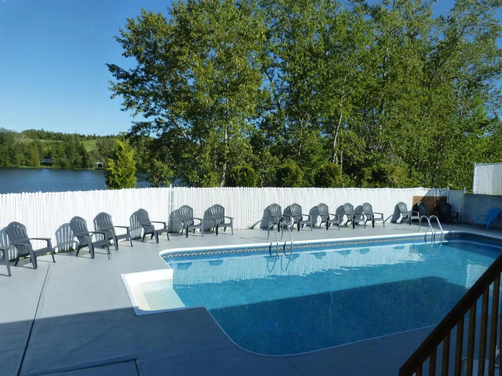 Swimming pool in Auberge Du Lac Malcom