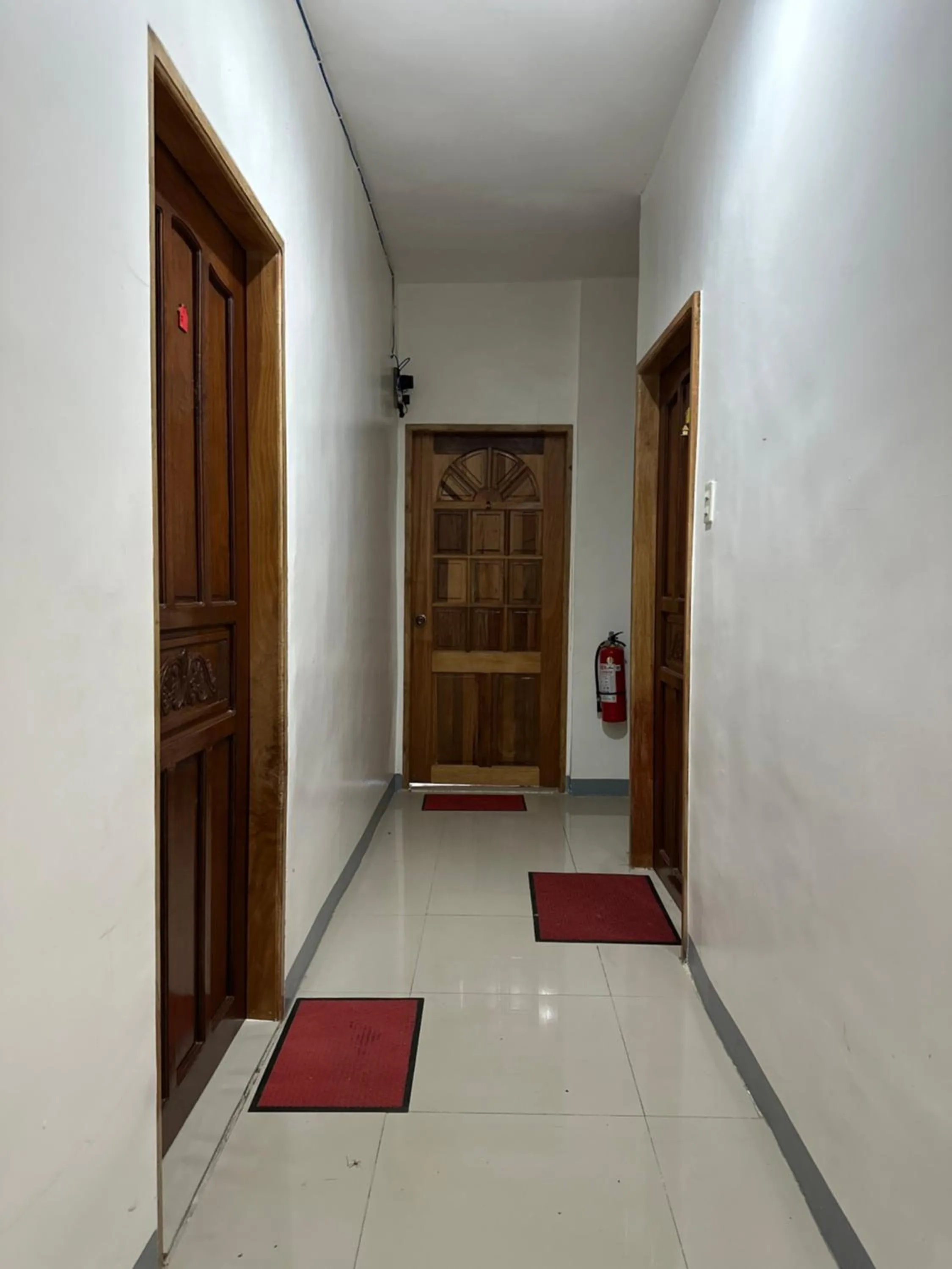 Rozay Travellers Inn