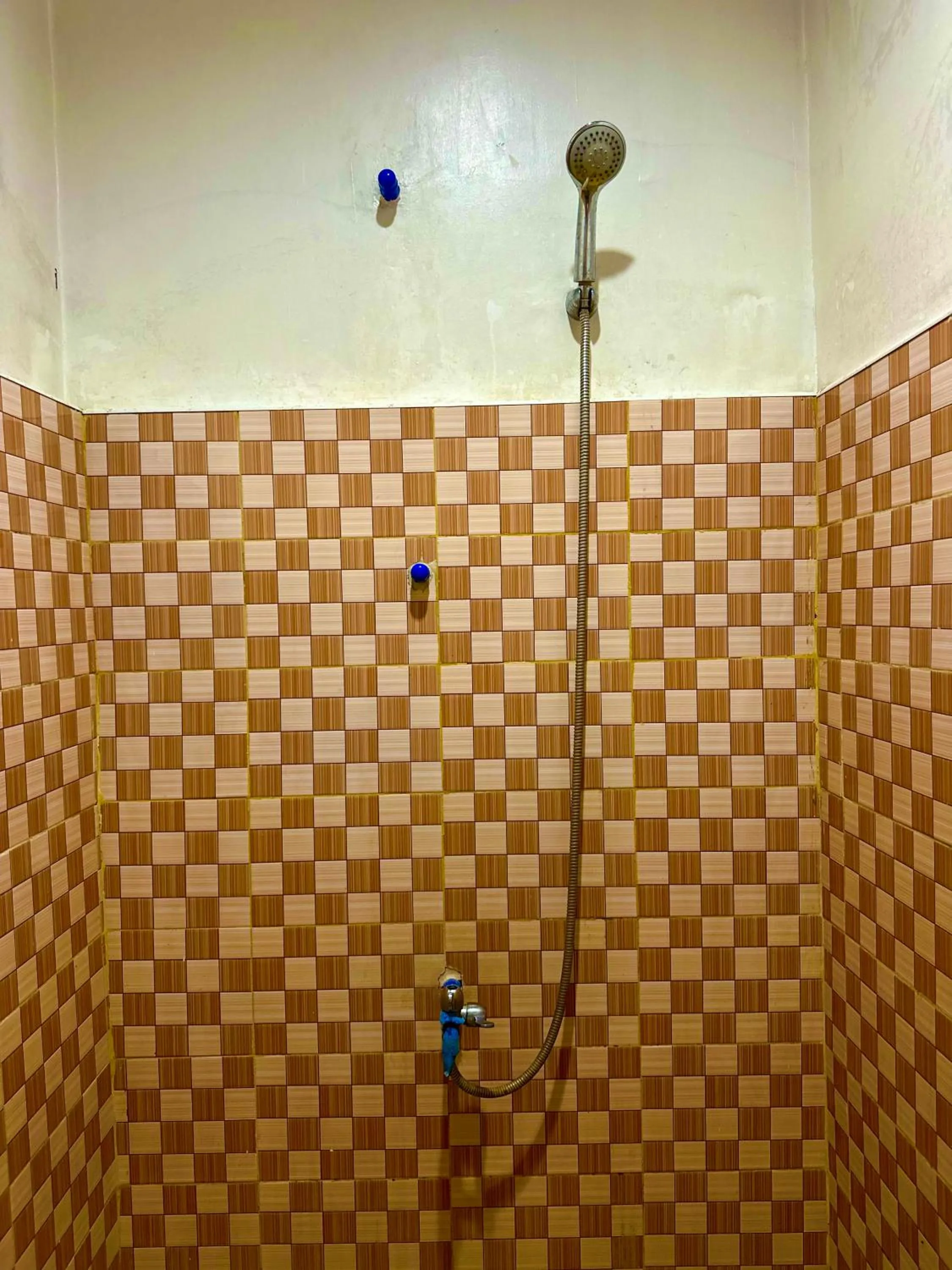 Rozay Travellers Inn