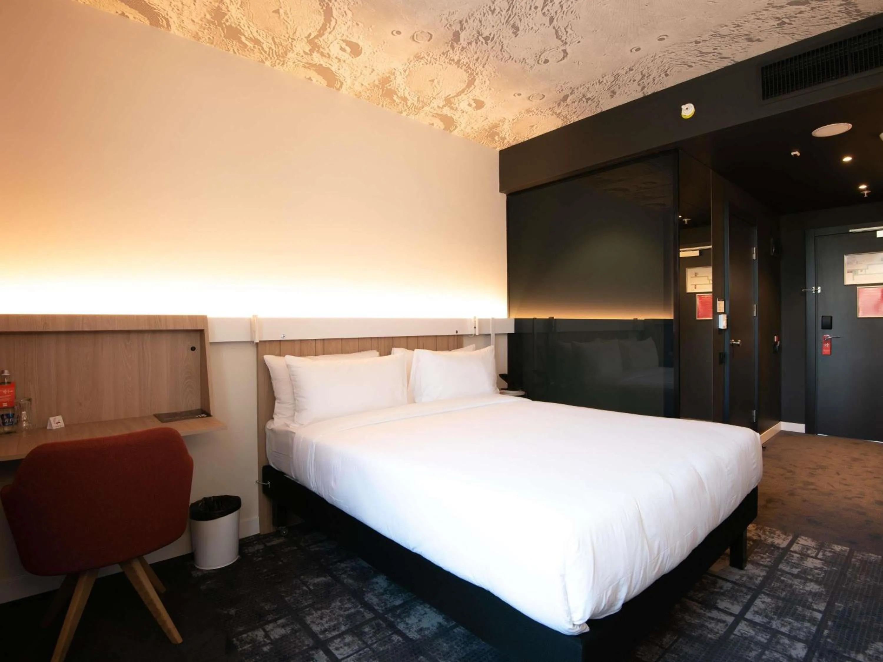 Bedroom, Bed in ibis Baku City