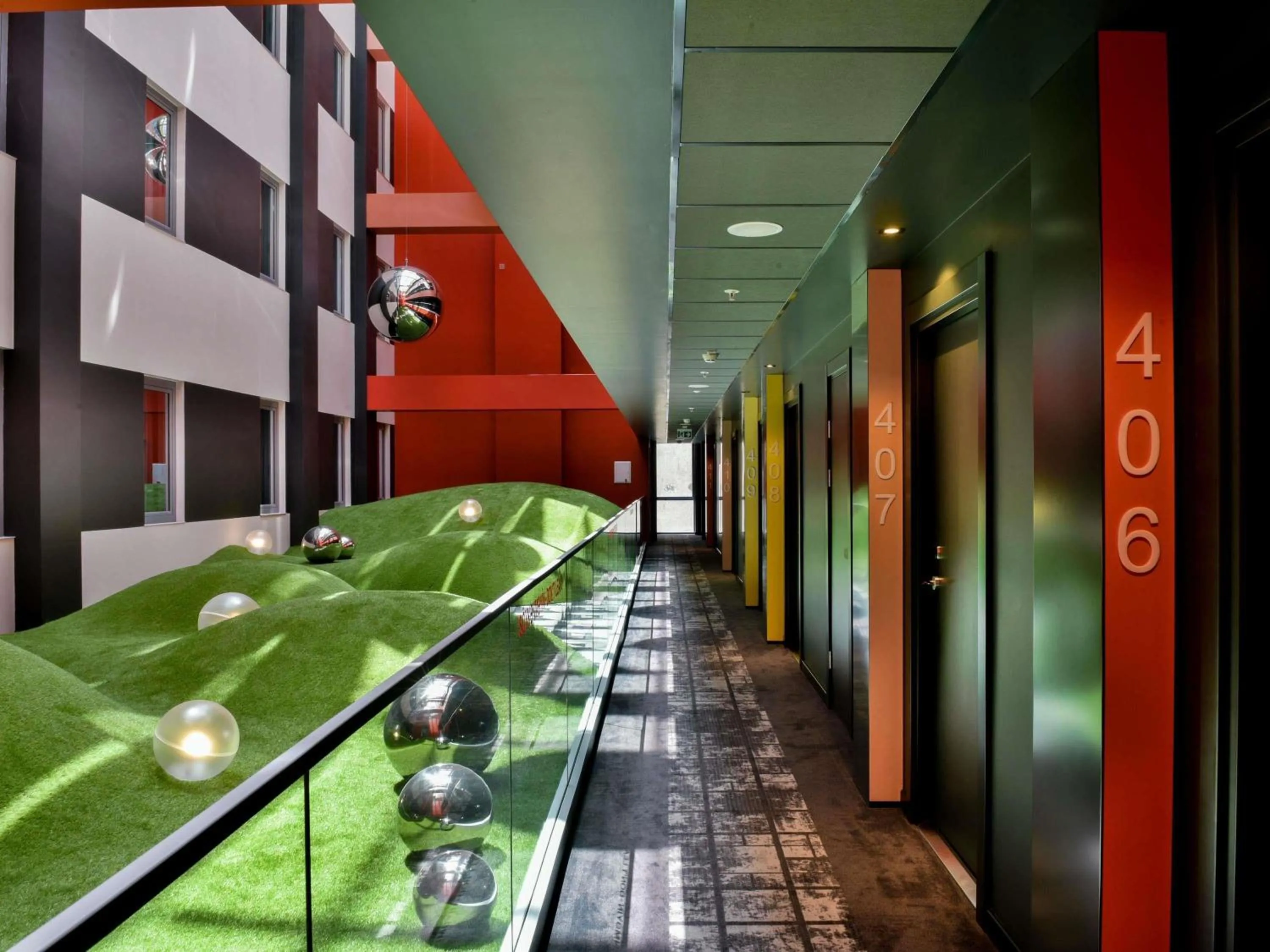 Bedroom in ibis Baku City