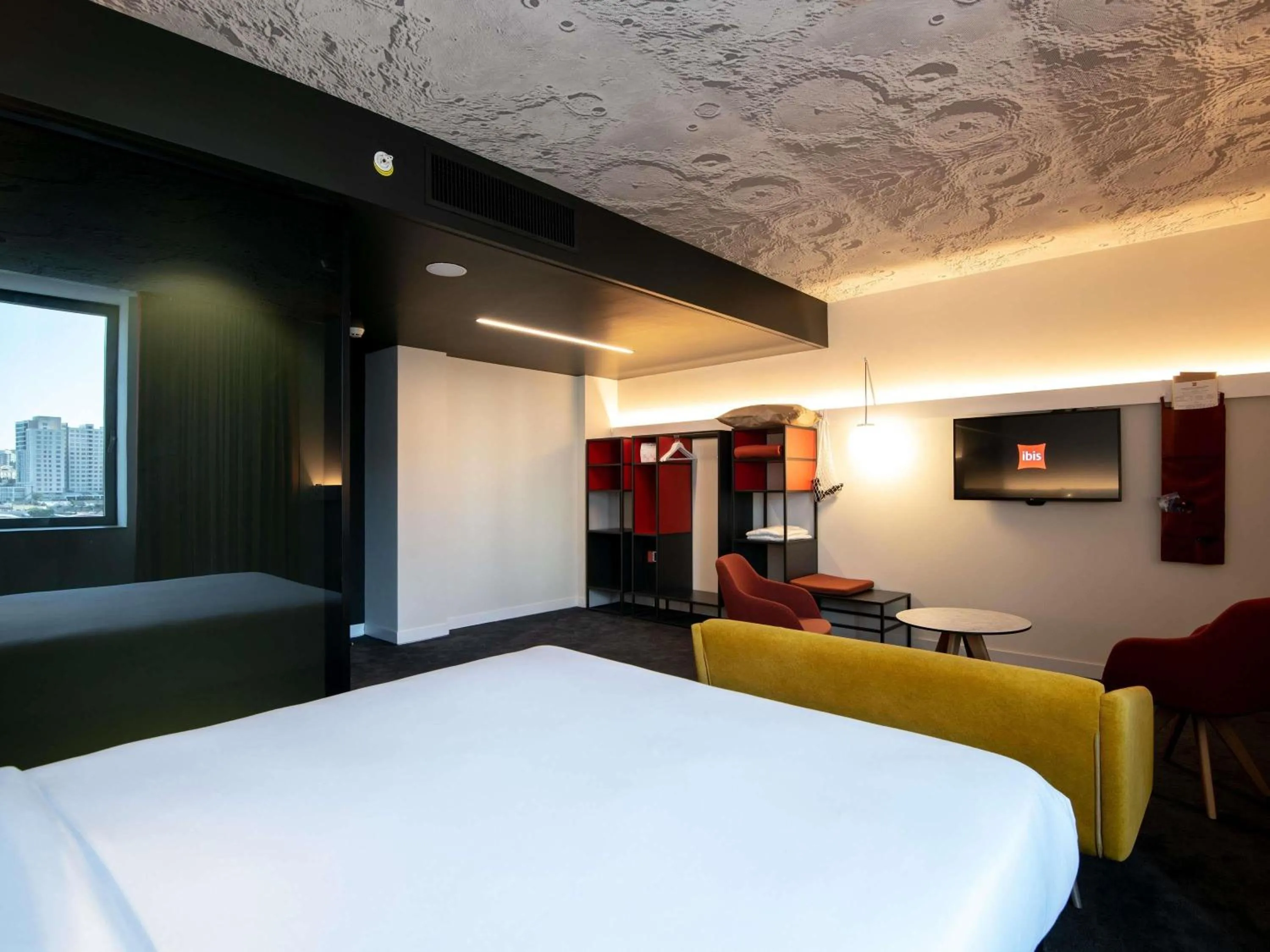 Bedroom, Bed in ibis Baku City