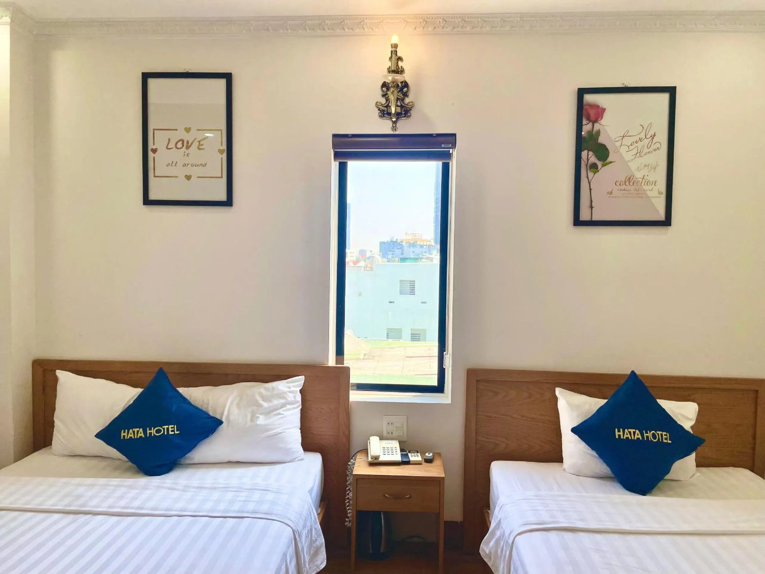 Bedroom, Bed in HaTa Hotel