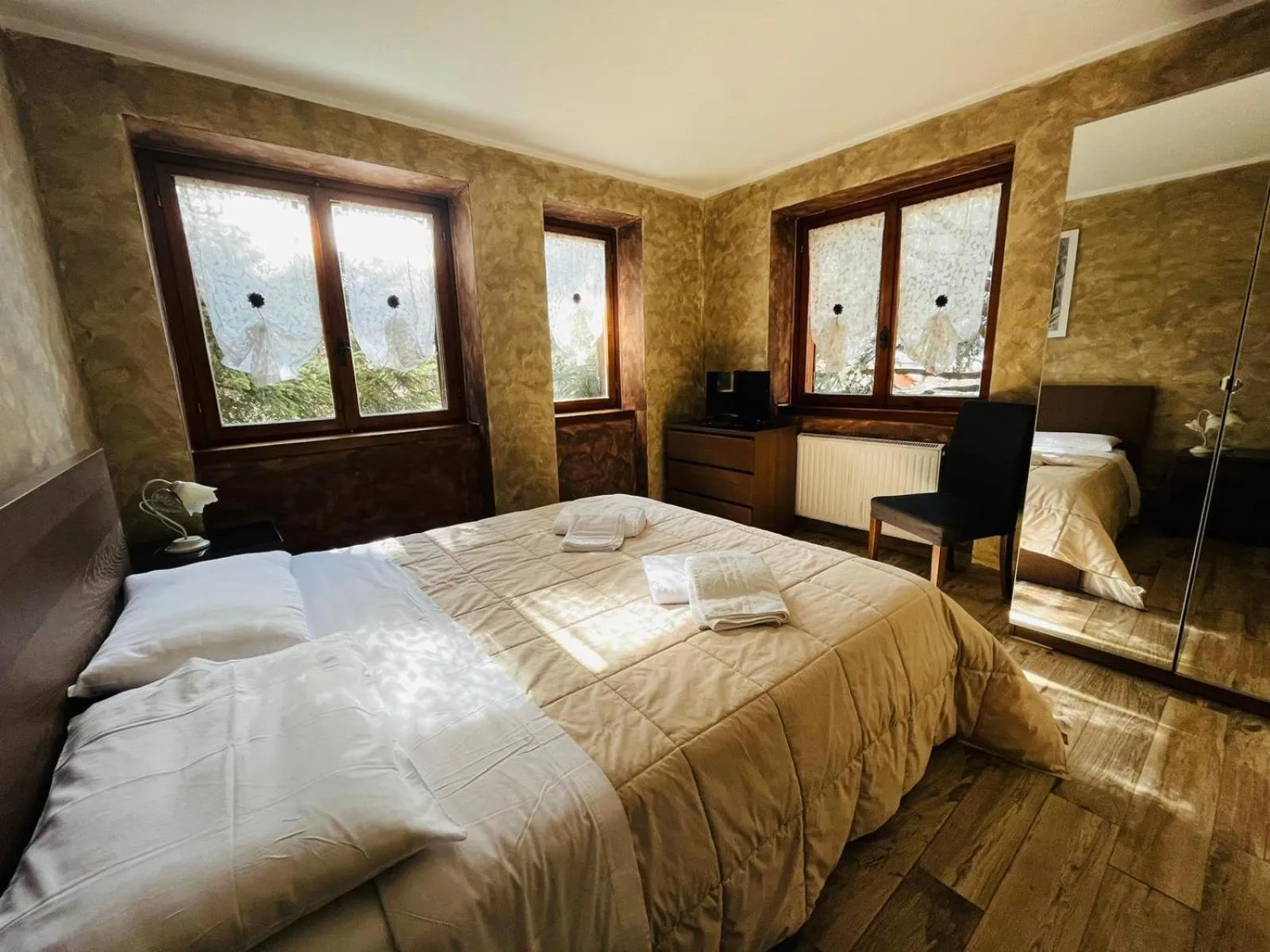 Bed in San Luigi - Rooms & Apartments