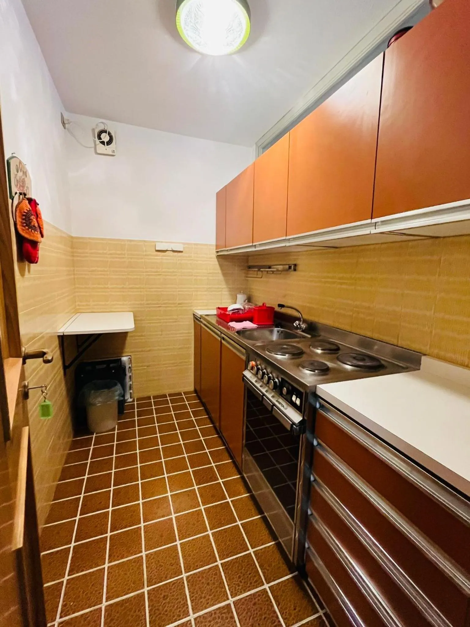 Kitchen or kitchenette in San Luigi - Rooms & Apartments