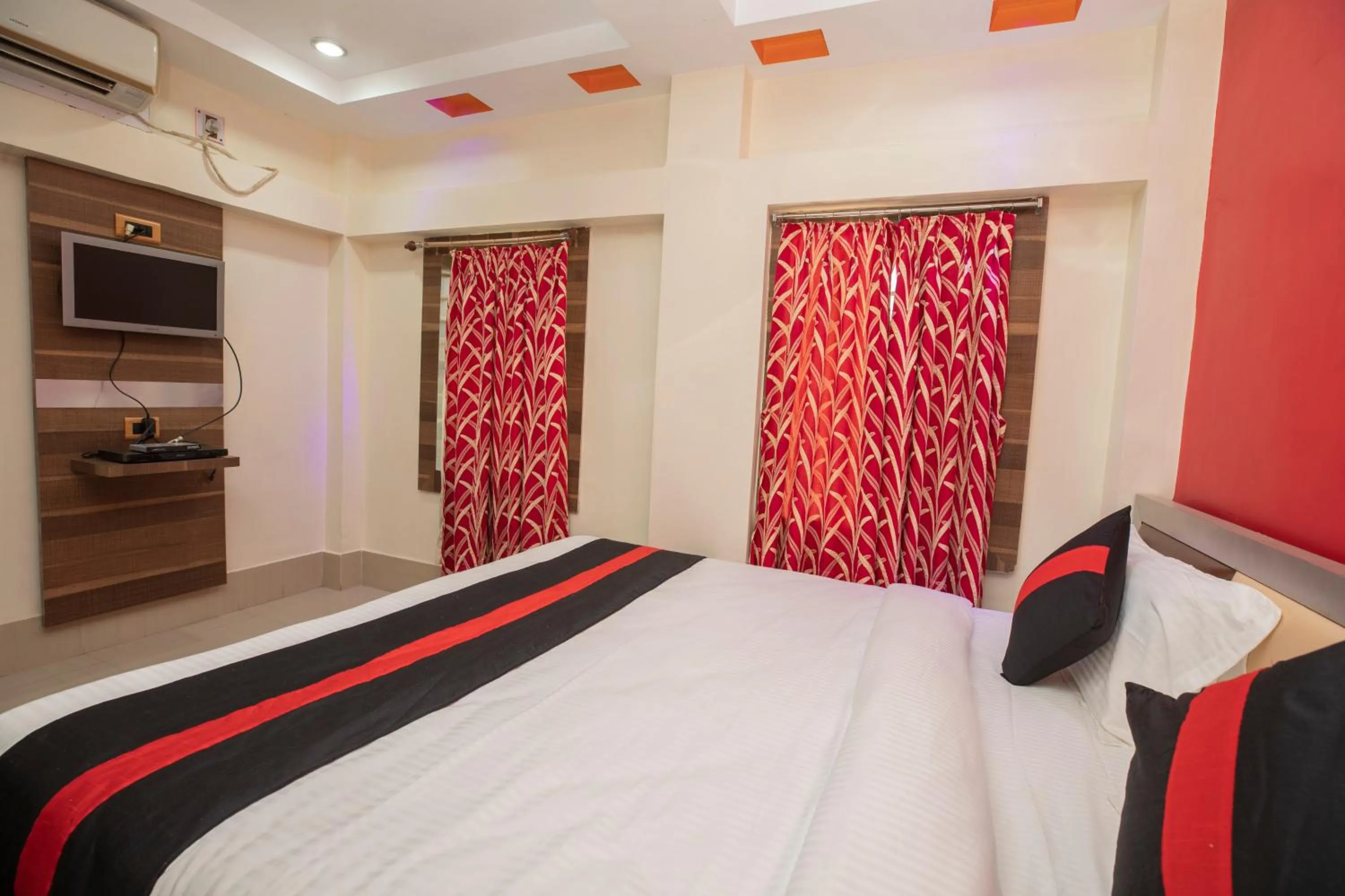 Bedroom, Bed in Snehamaya Spa & Resort