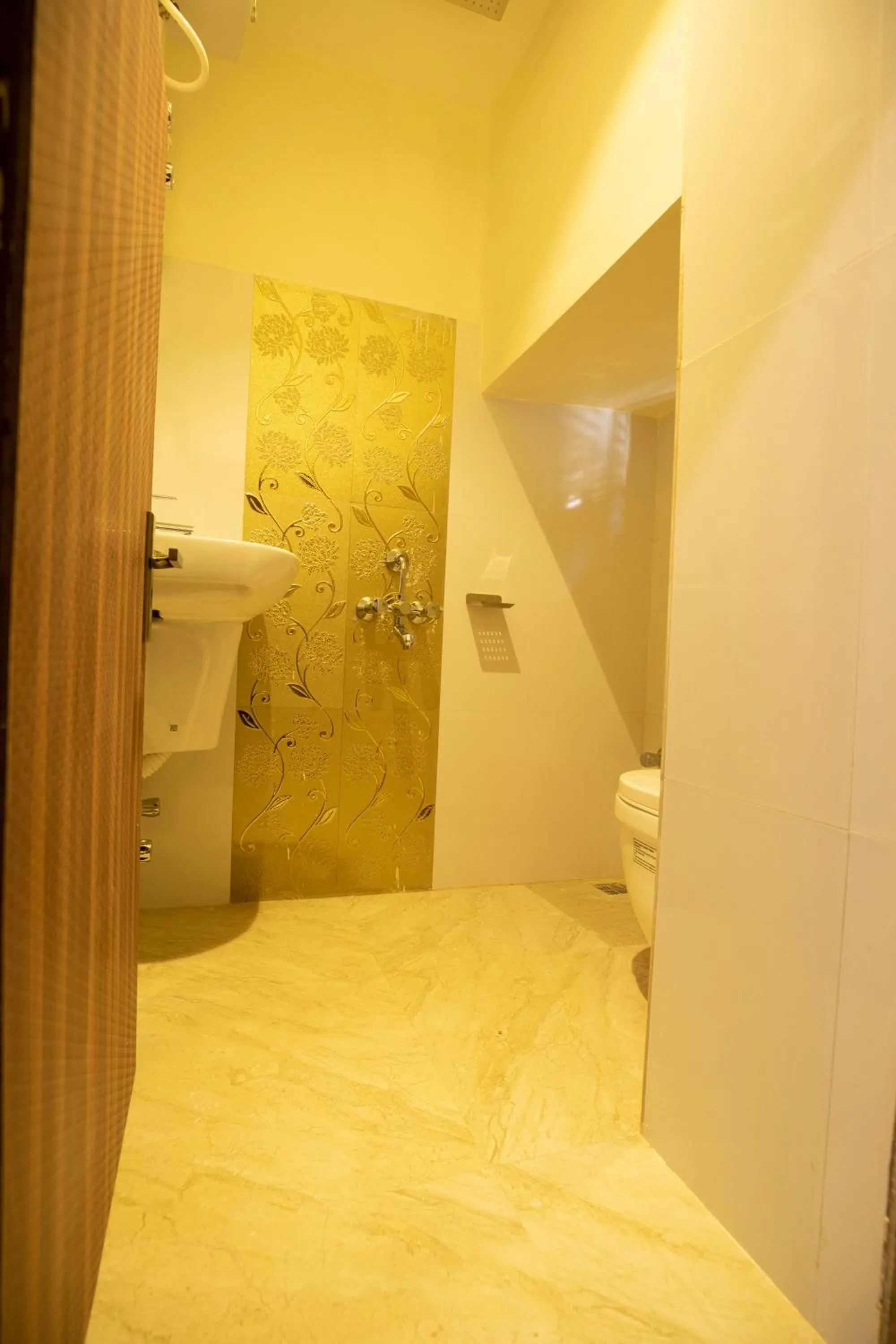 Bathroom, Bed in Snehamaya Spa & Resort