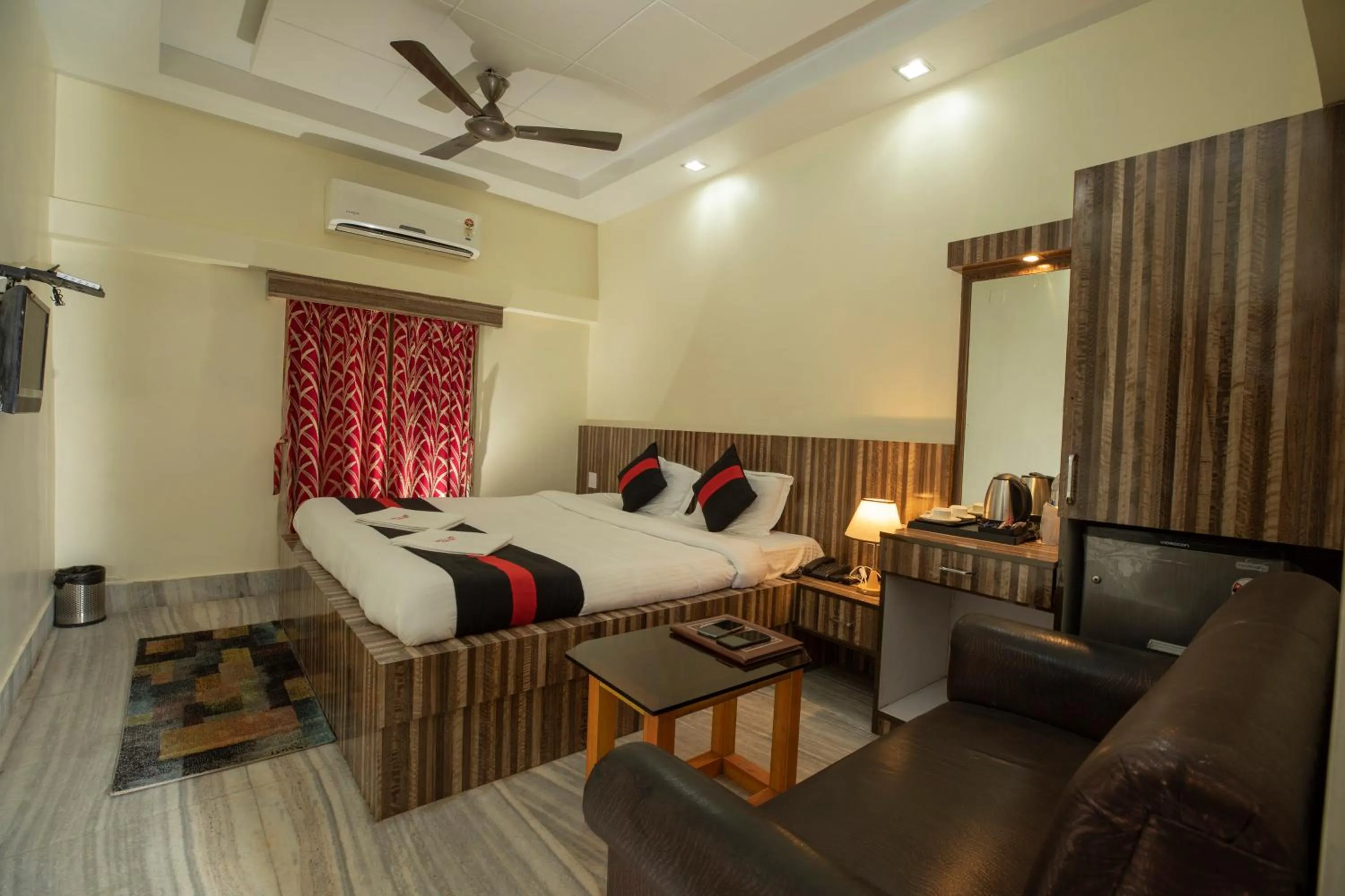 Bed in Snehamaya Spa & Resort