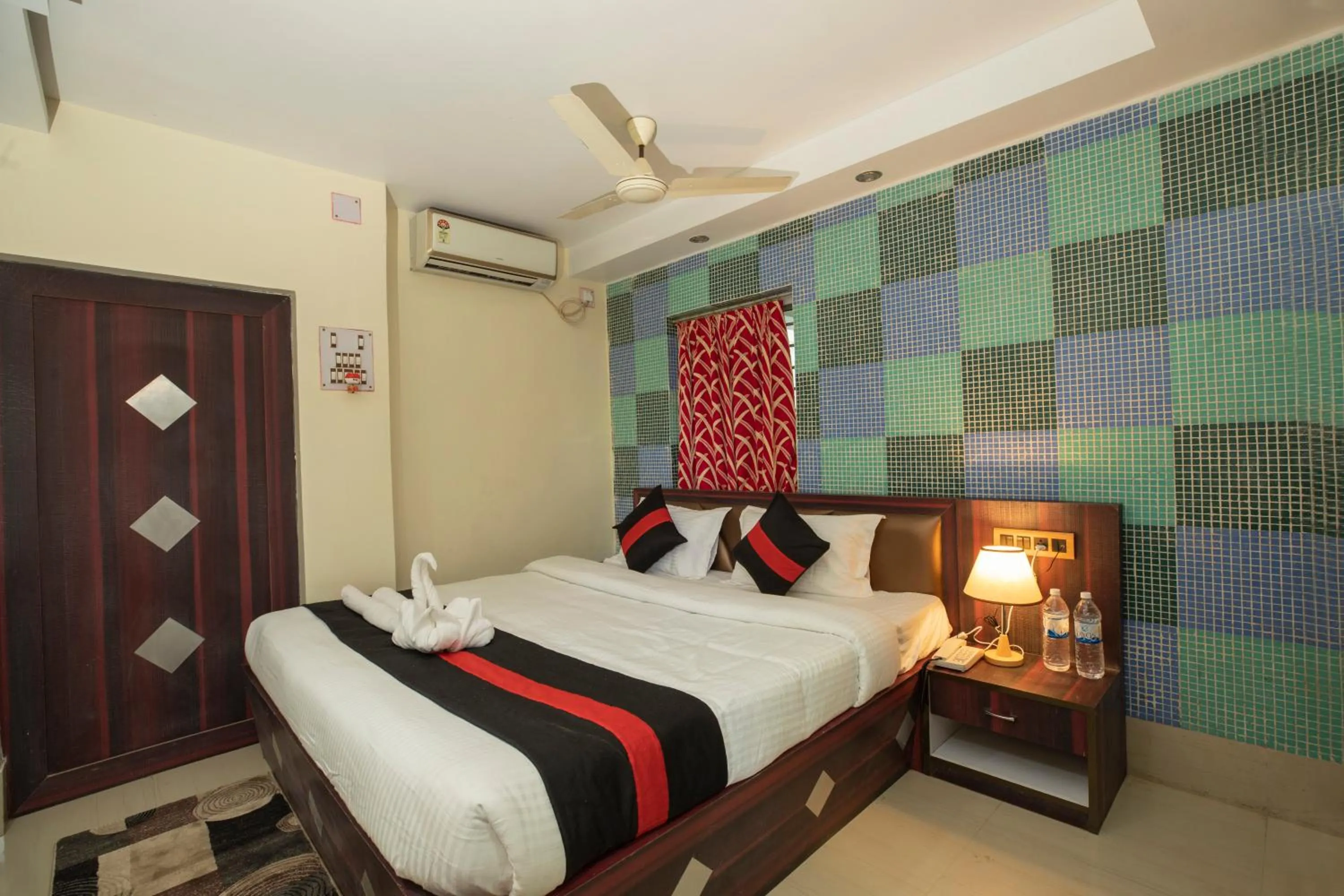 Bed in Snehamaya Spa & Resort