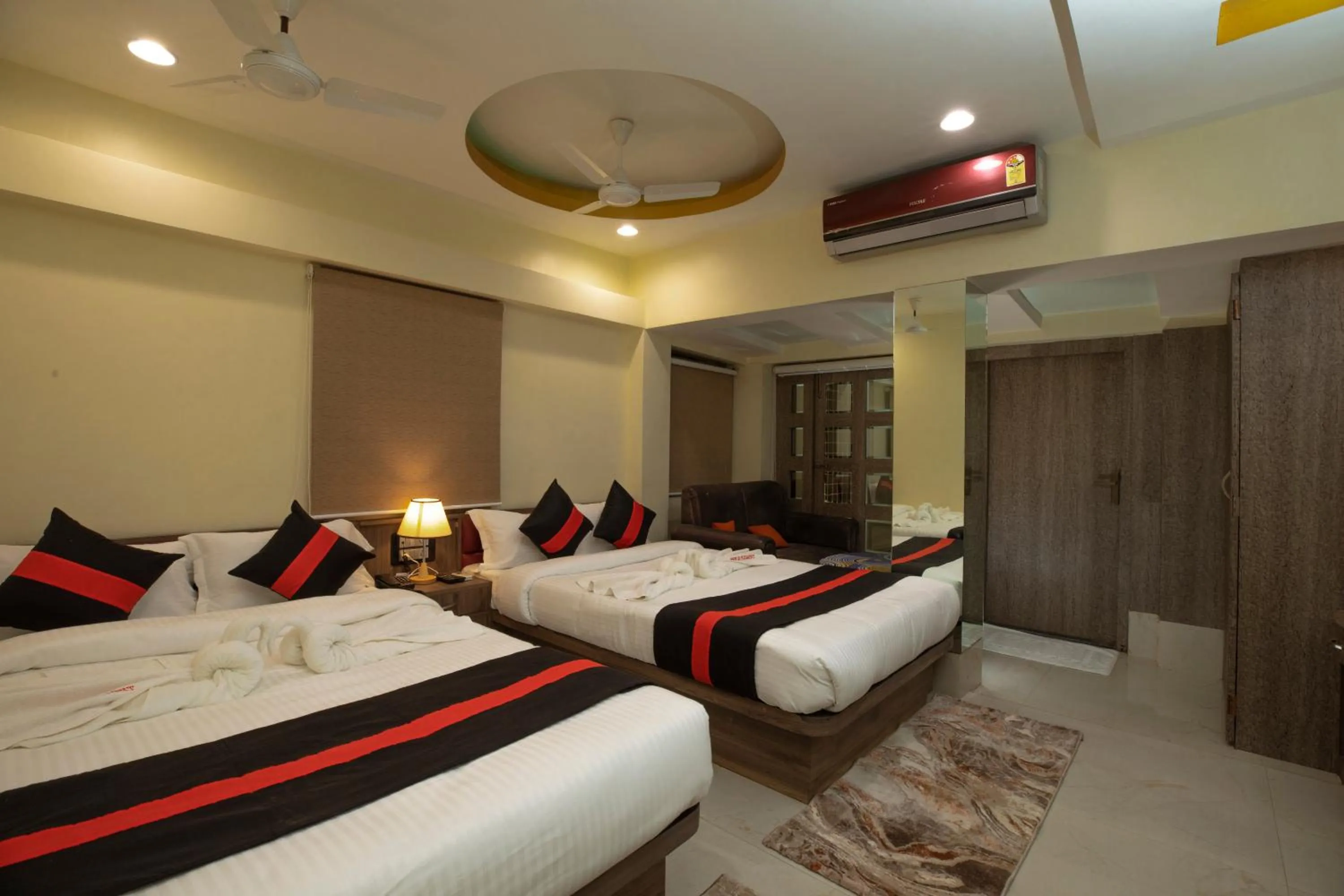 Photo of the whole room, Bed in Snehamaya Spa & Resort