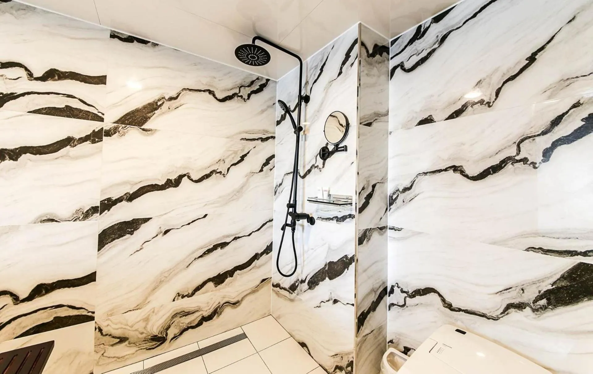 Bathroom in KAMA Hotel