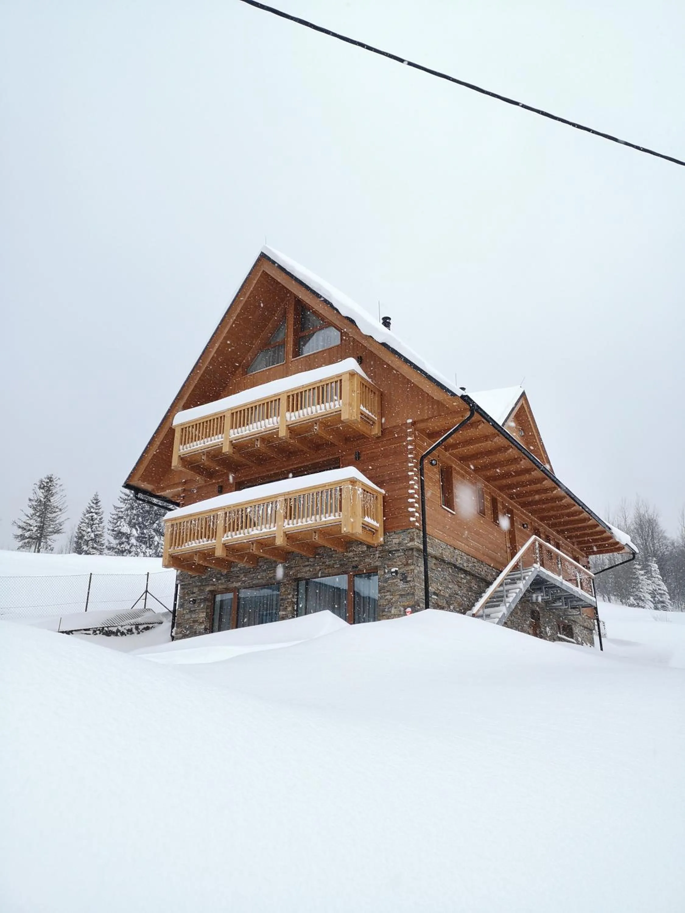 Property building in STONEGALLERY