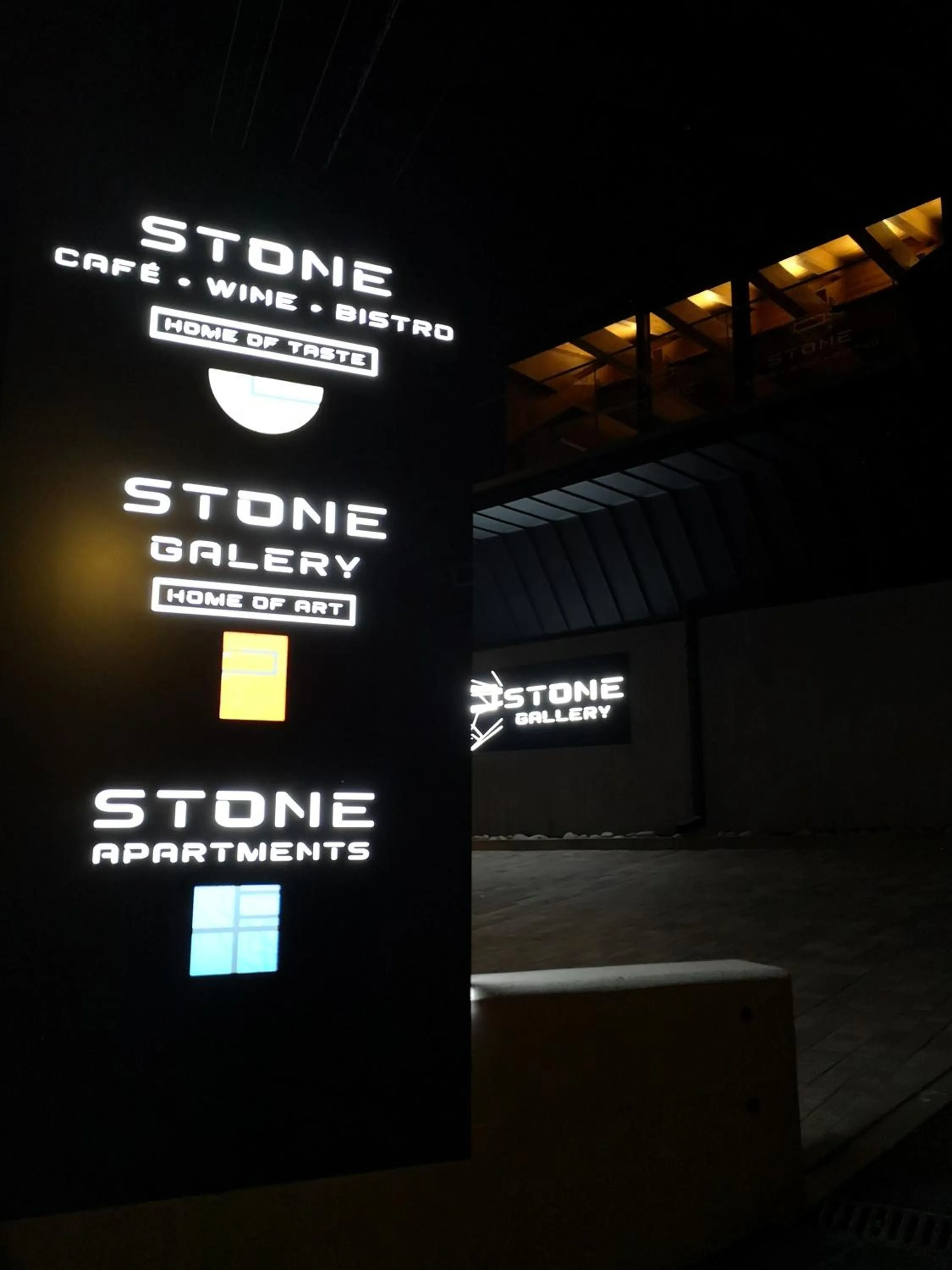 Property building in STONEGALLERY