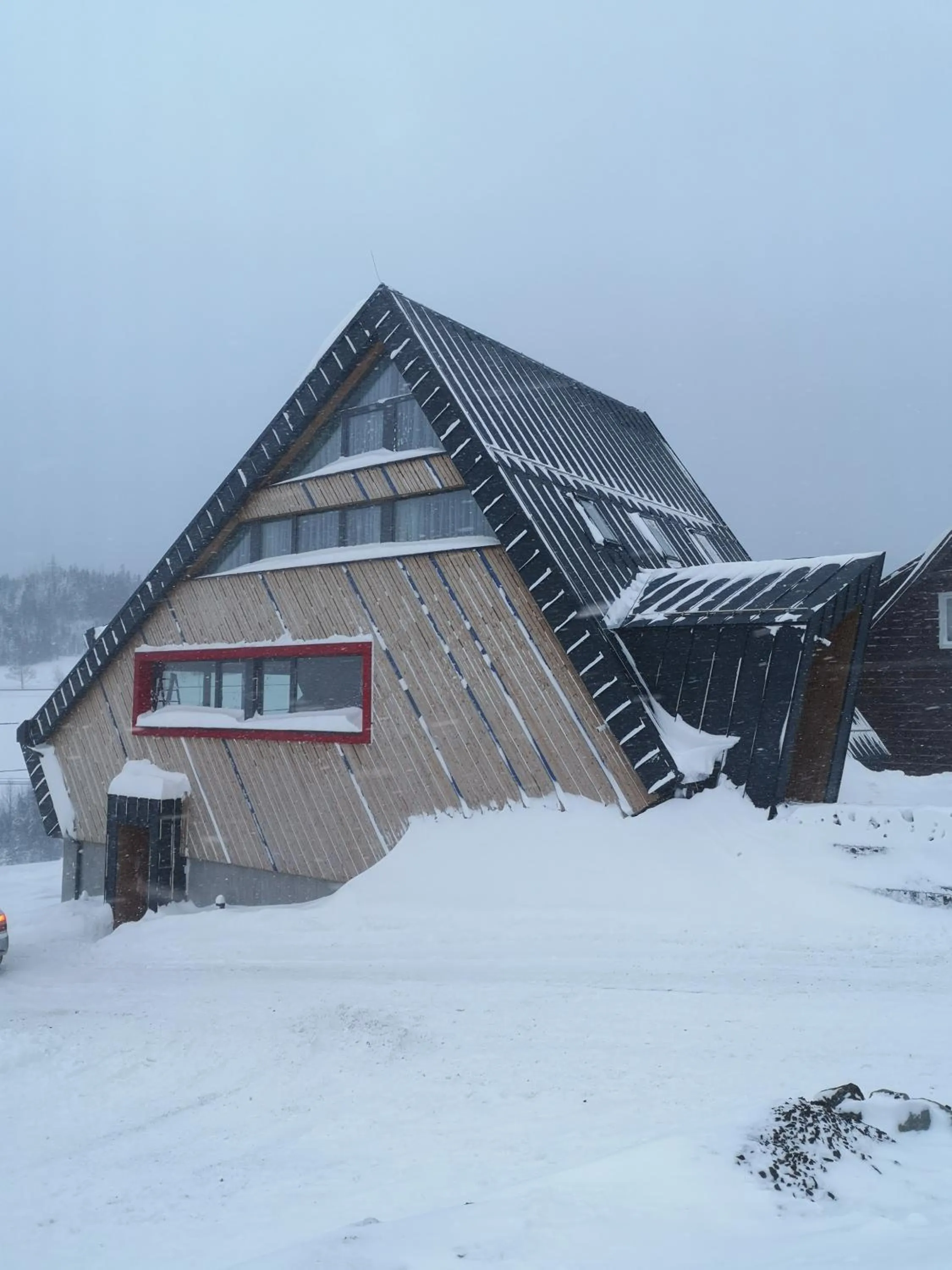 Property building in STONEGALLERY