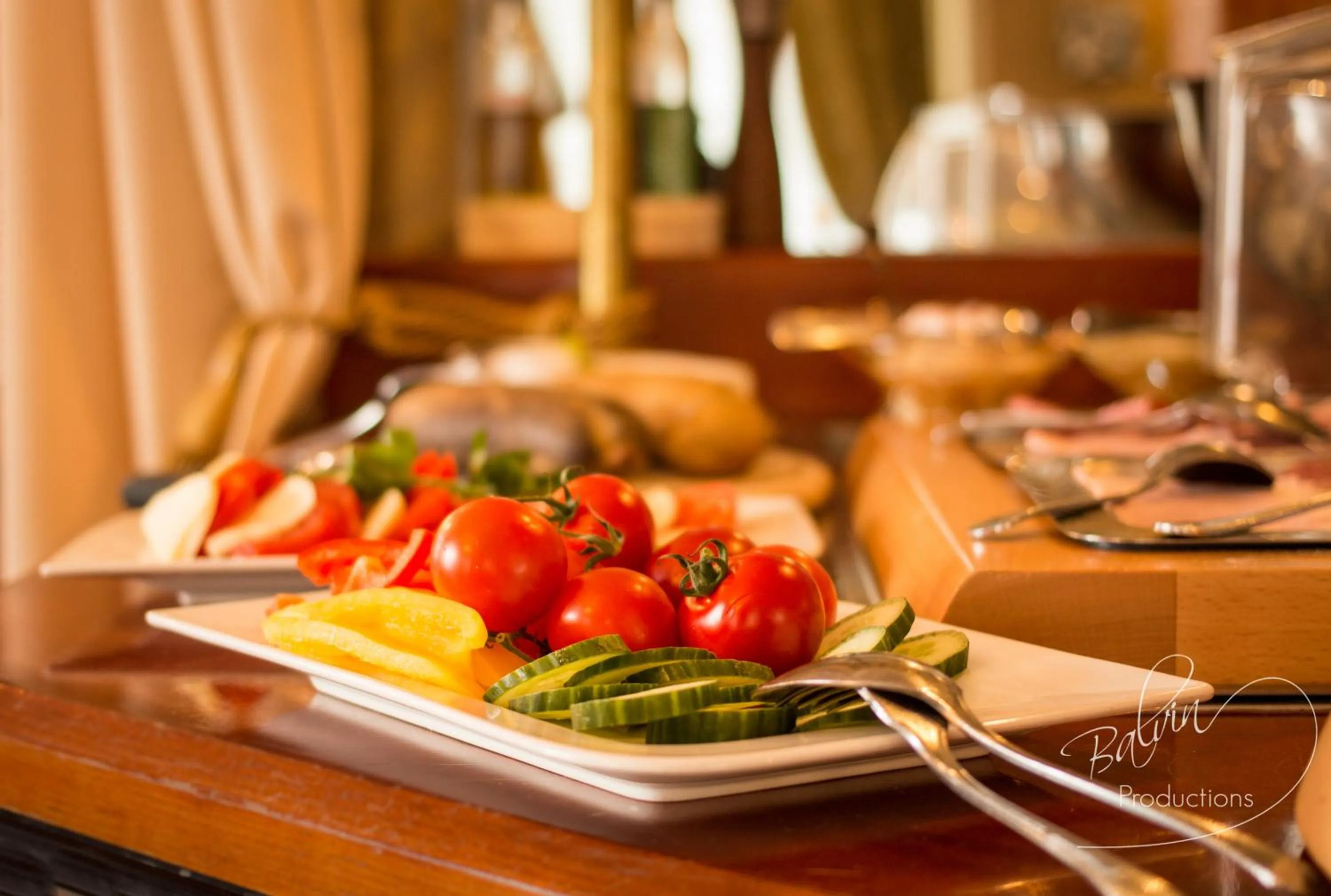 Buffet breakfast in Akzent Hotel Am Goldenen Strauss